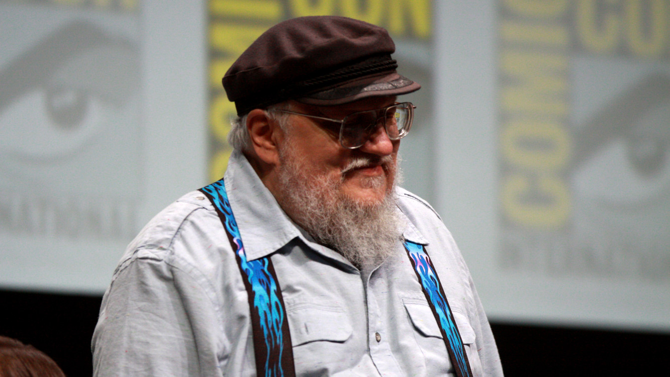 Közeleg a tél a ChatGPT-hez? Több mint egy tucat szerző, köztük George R. R. Martin is beperelte az AI-chatbot tulajdonosát