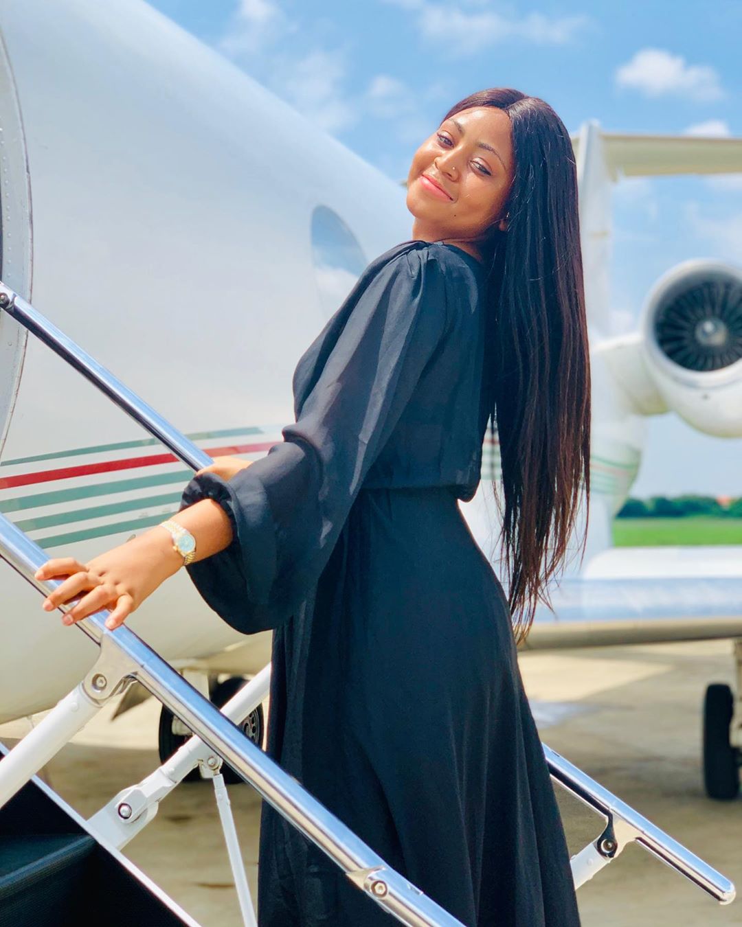 As at the time of writing, Regina has over six million followers on Instagram as one of the most followed Nigerians on that platform. [Instagram/ReginaDaniels]