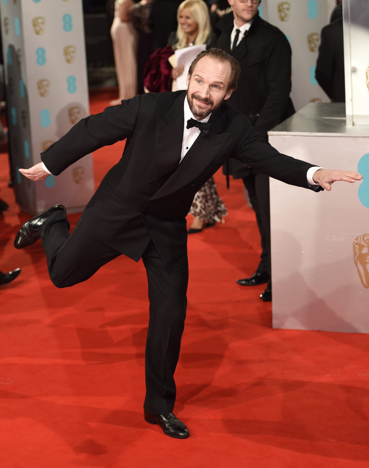 Ralph Fiennes na gali BAFTA 2015