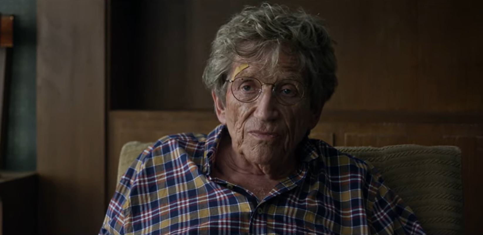 „Mindenki gyanús, aki él és az is, aki halott" - Nyomozóként tér vissza a mozikba Kern András