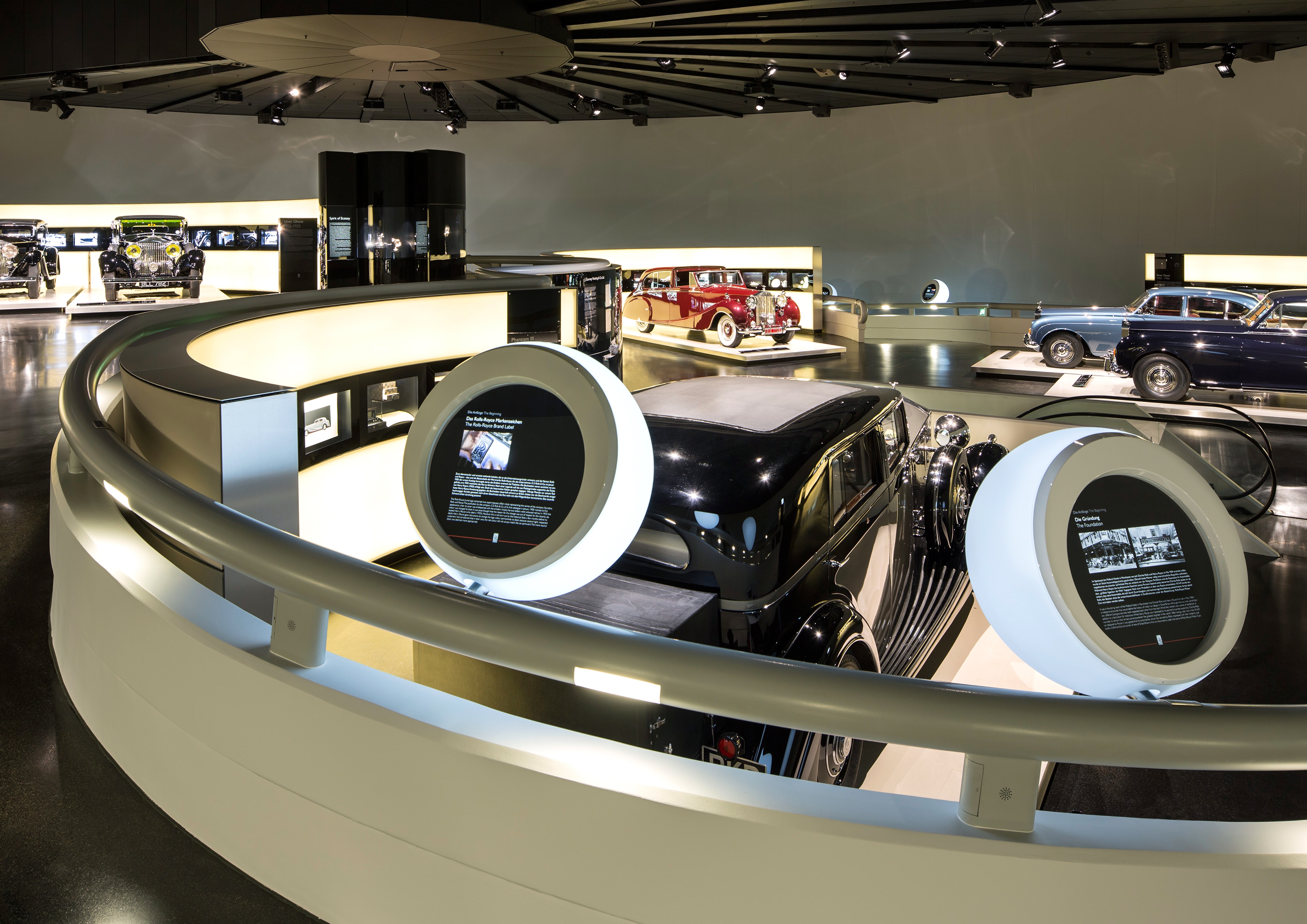 Rolls-Royce na wystawie w Monachium
