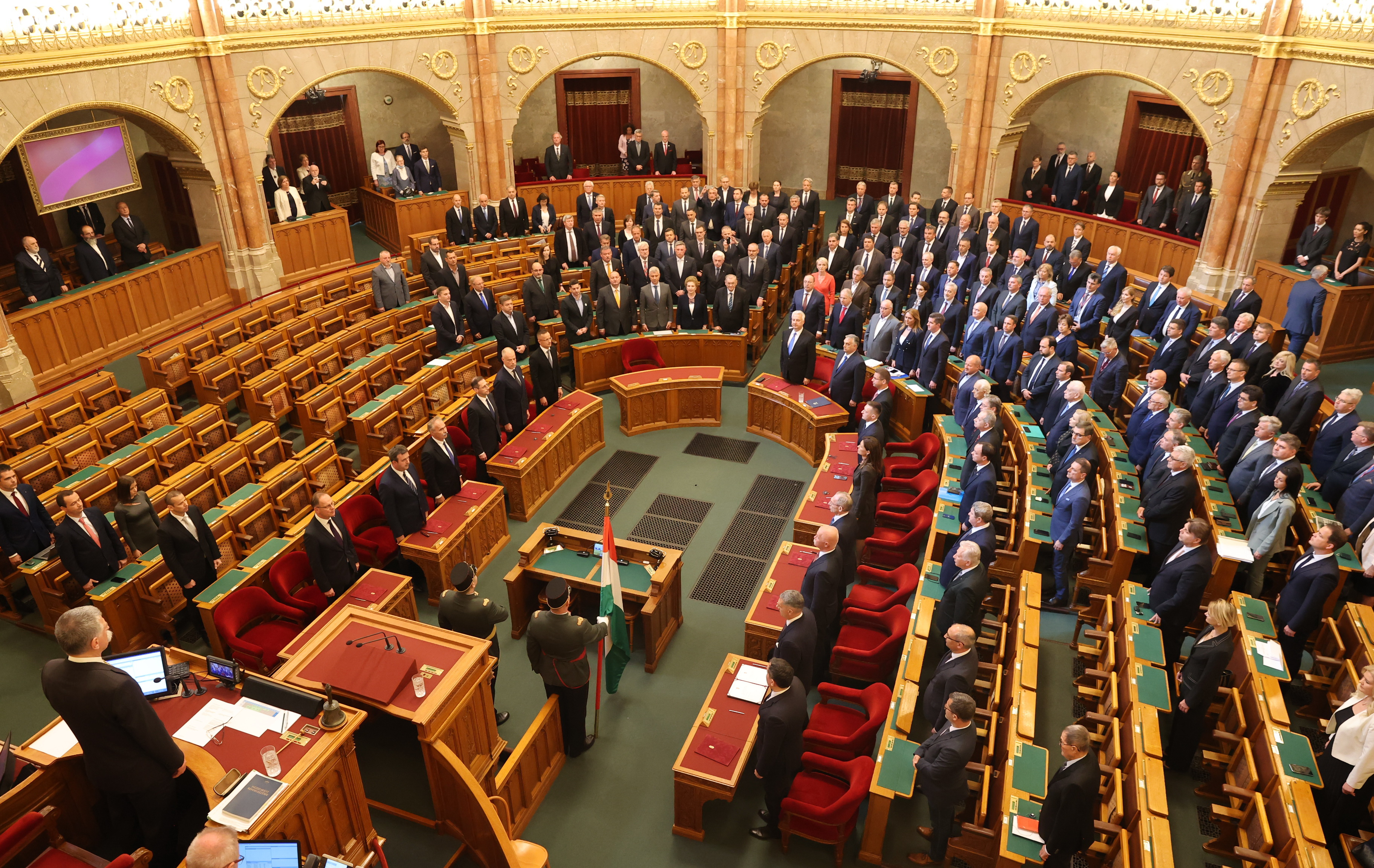 Kezdődik a parlament őszi ülésszaka, erről vitáznak majd a képviselők