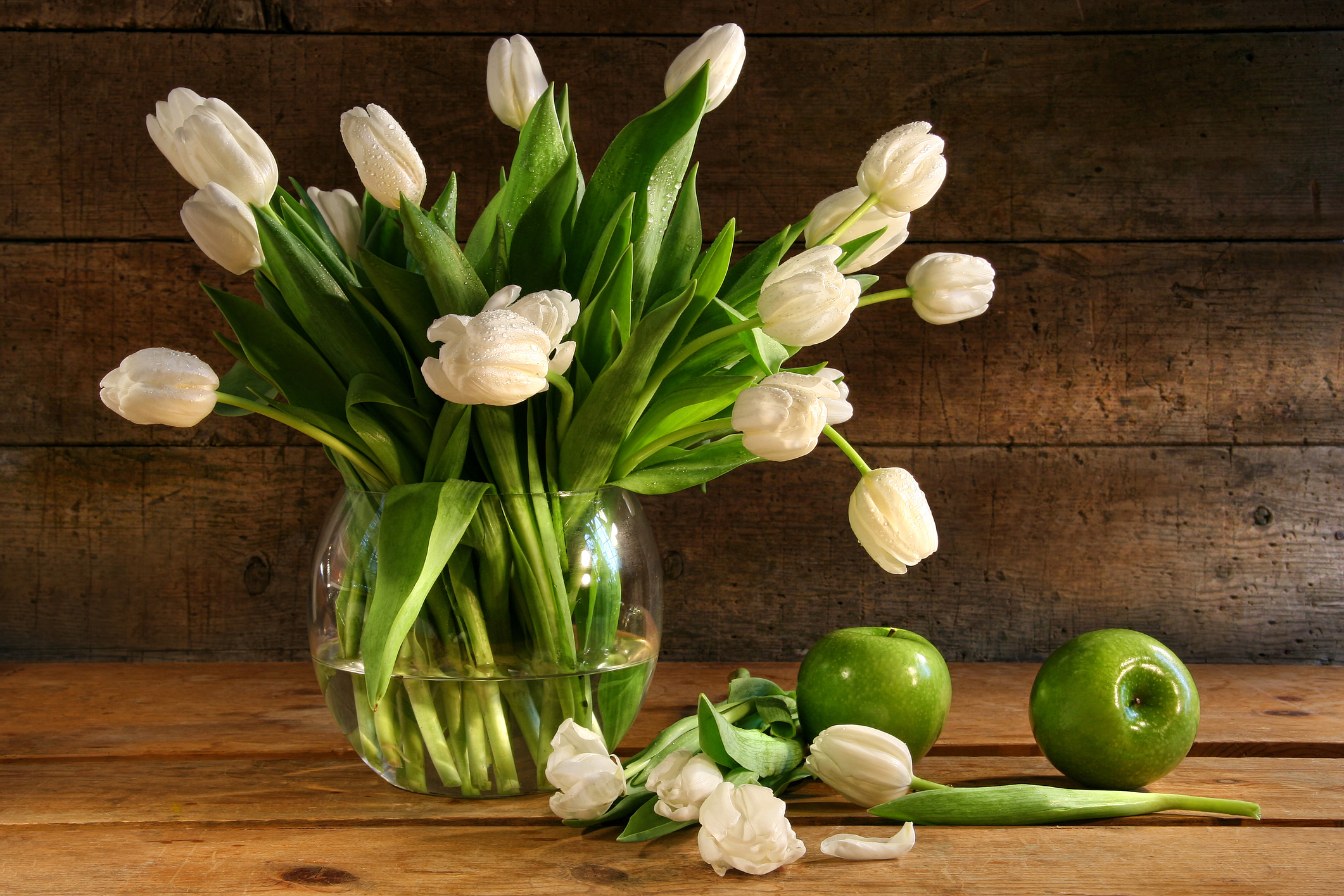 Tudta? Így marad sokáig szép a tulipán a vázában - Blikk