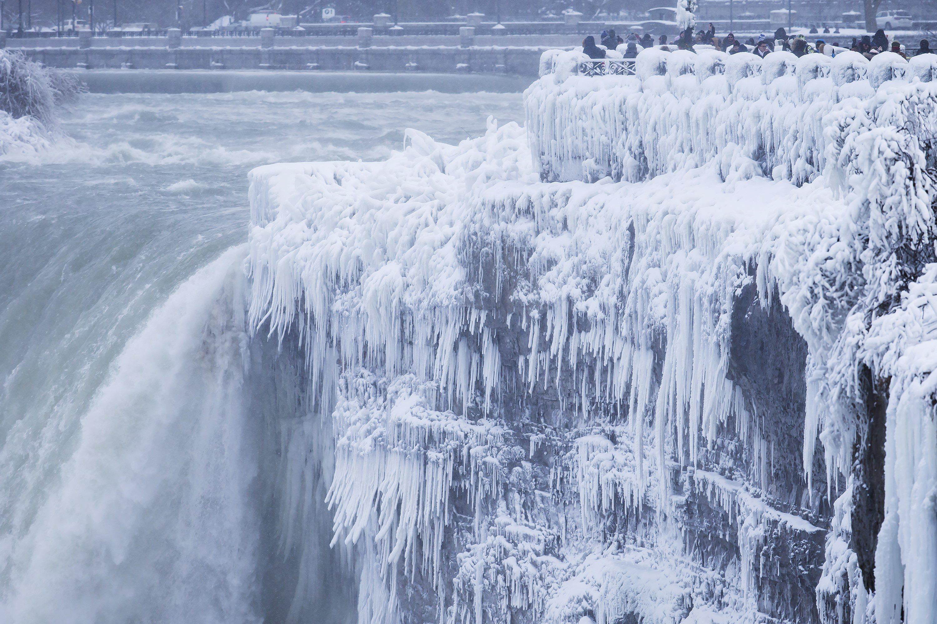 Cold Weather Niagara Falls