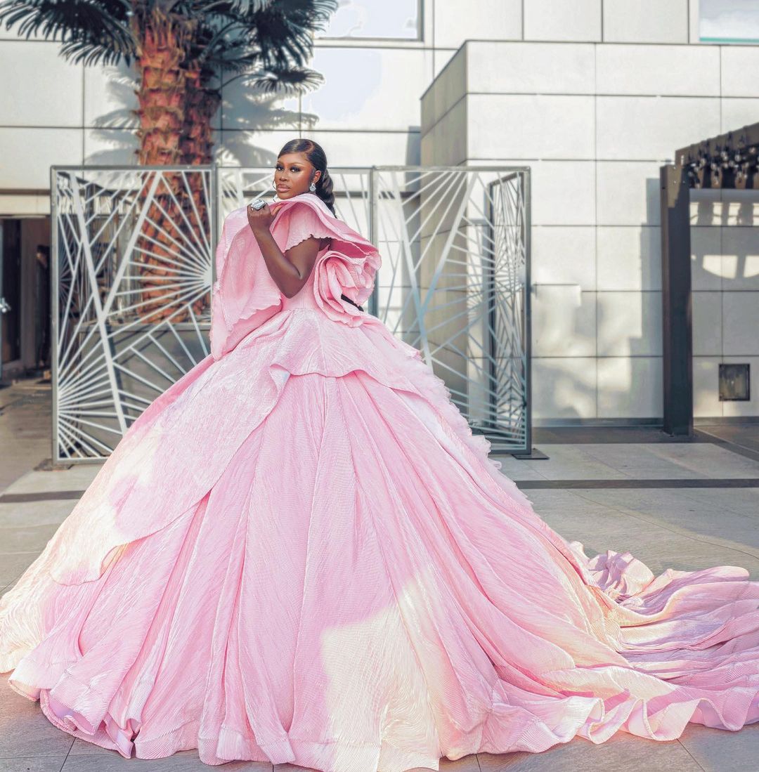 Nana Akua Addo storms Nigeria with gorgeous dress for AMAA