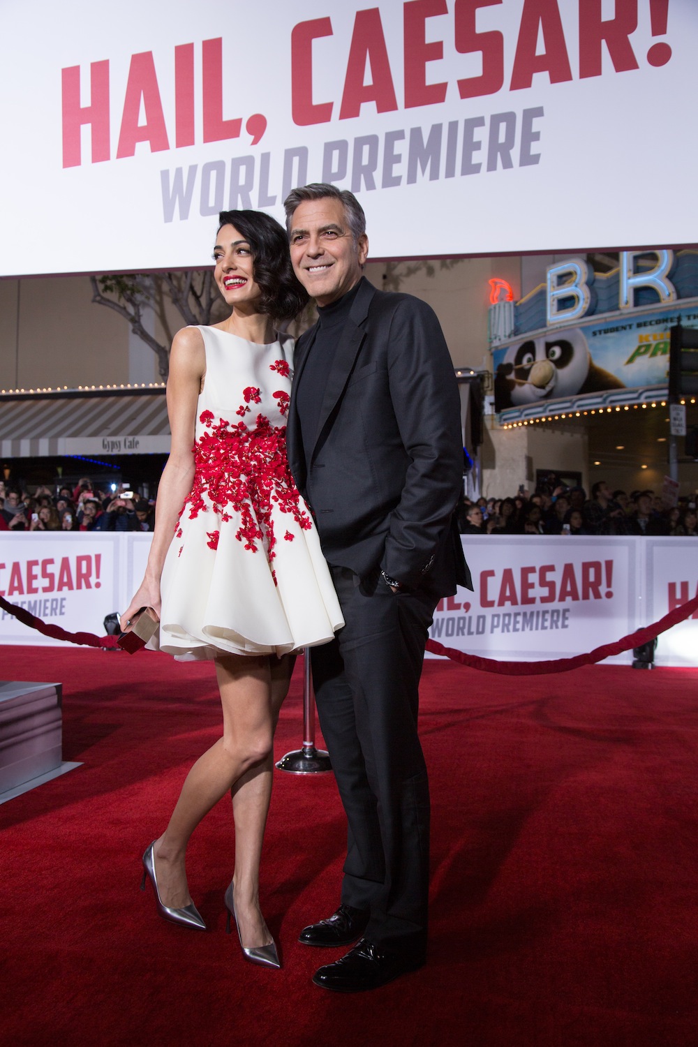 George i Amal Clooney na premierze