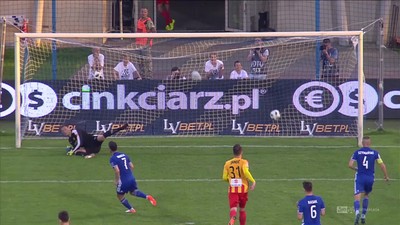 Wisła P. - Korona (4:1): Szybka odpowiedź Wisły po straconym golu. Varela po rzucie karnym ustala wynik meczu
