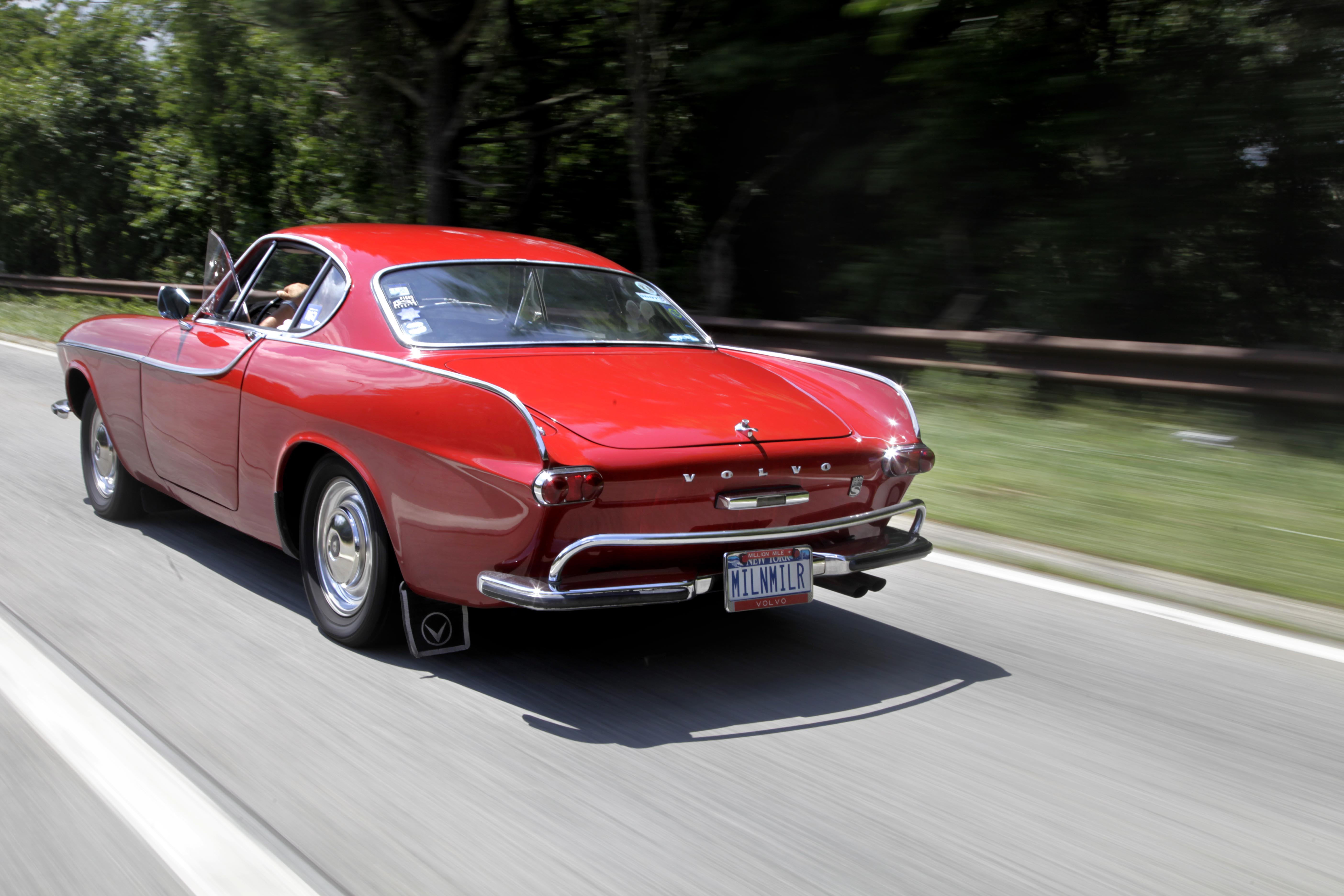 Volvo P1800