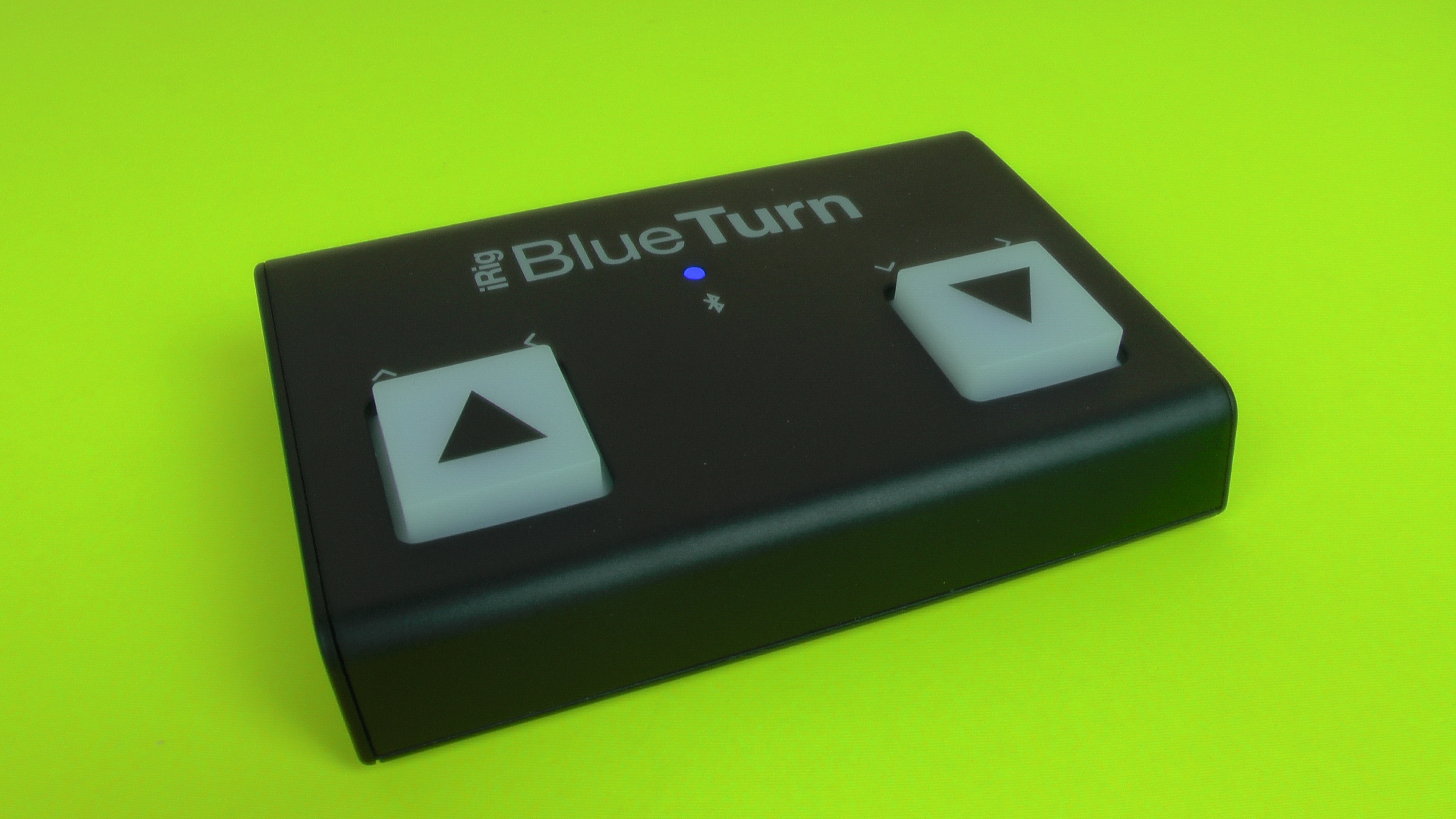 その他 iRig BlueTurn Bluetooth IK Multimedia iRig BlueTurn – Musikhaus Thomann