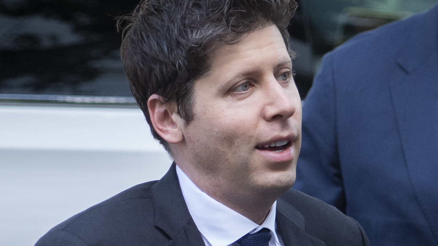 Sam Altman kirúgása: hármas útelágazáshoz érkezett a ChatGPT – spekuklációk
