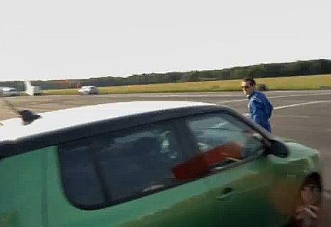 To oznacza, że były skoczek będzie promował sportowe wersje samochodów tego czeskiego producenta...