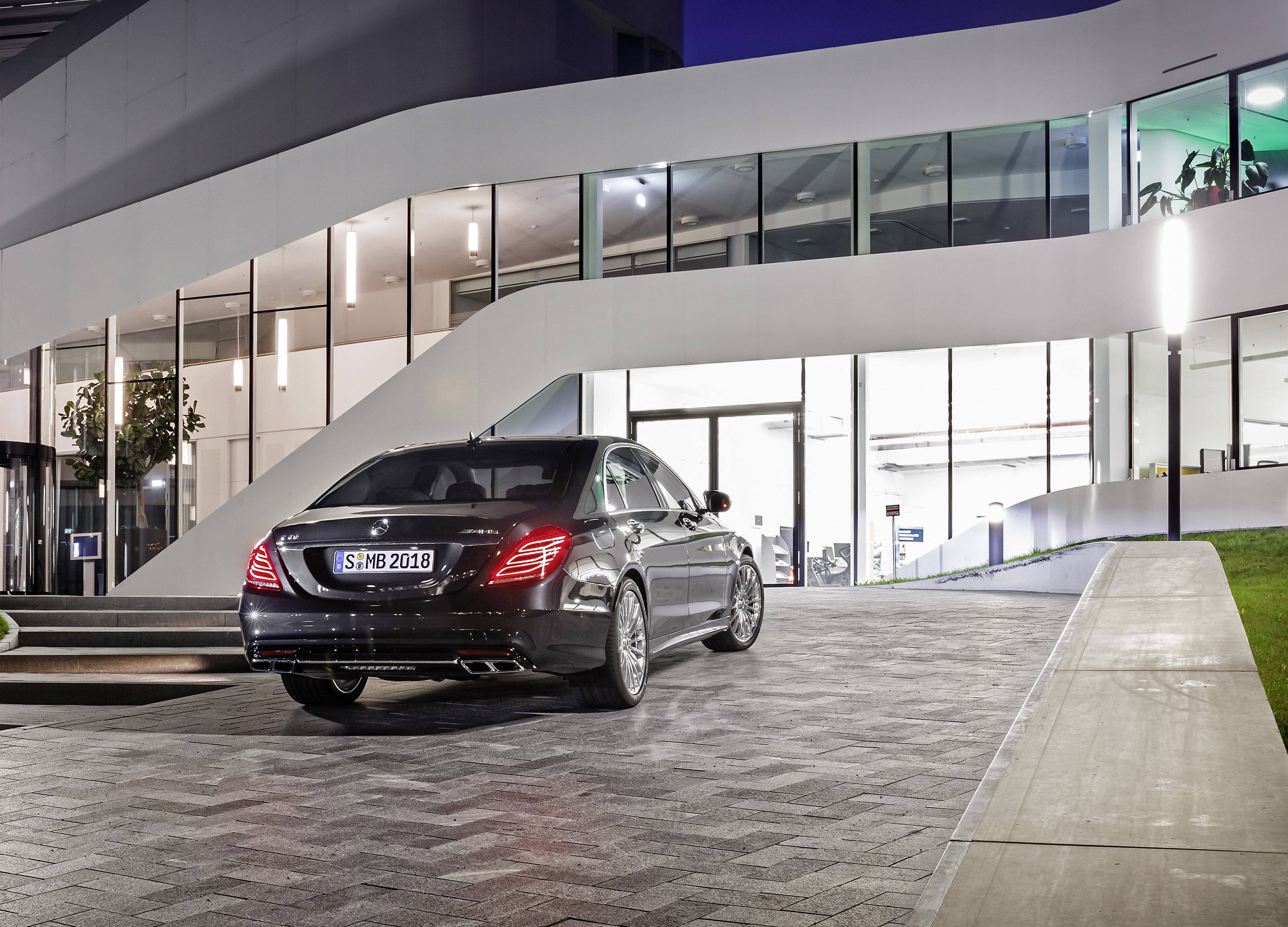 Mercedes S65 AMG