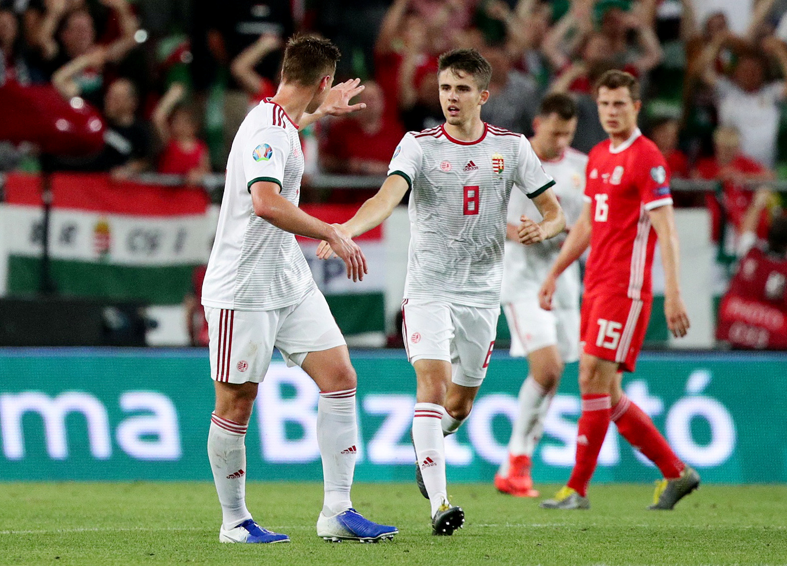 VIDEO: Maďarsko zdolalo Wales jediným gólom, Estónsko dostalo od Nemecka  „osmičku”