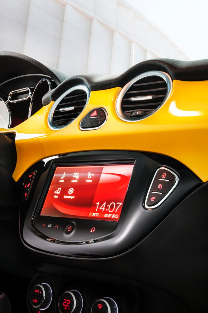 Opel adam