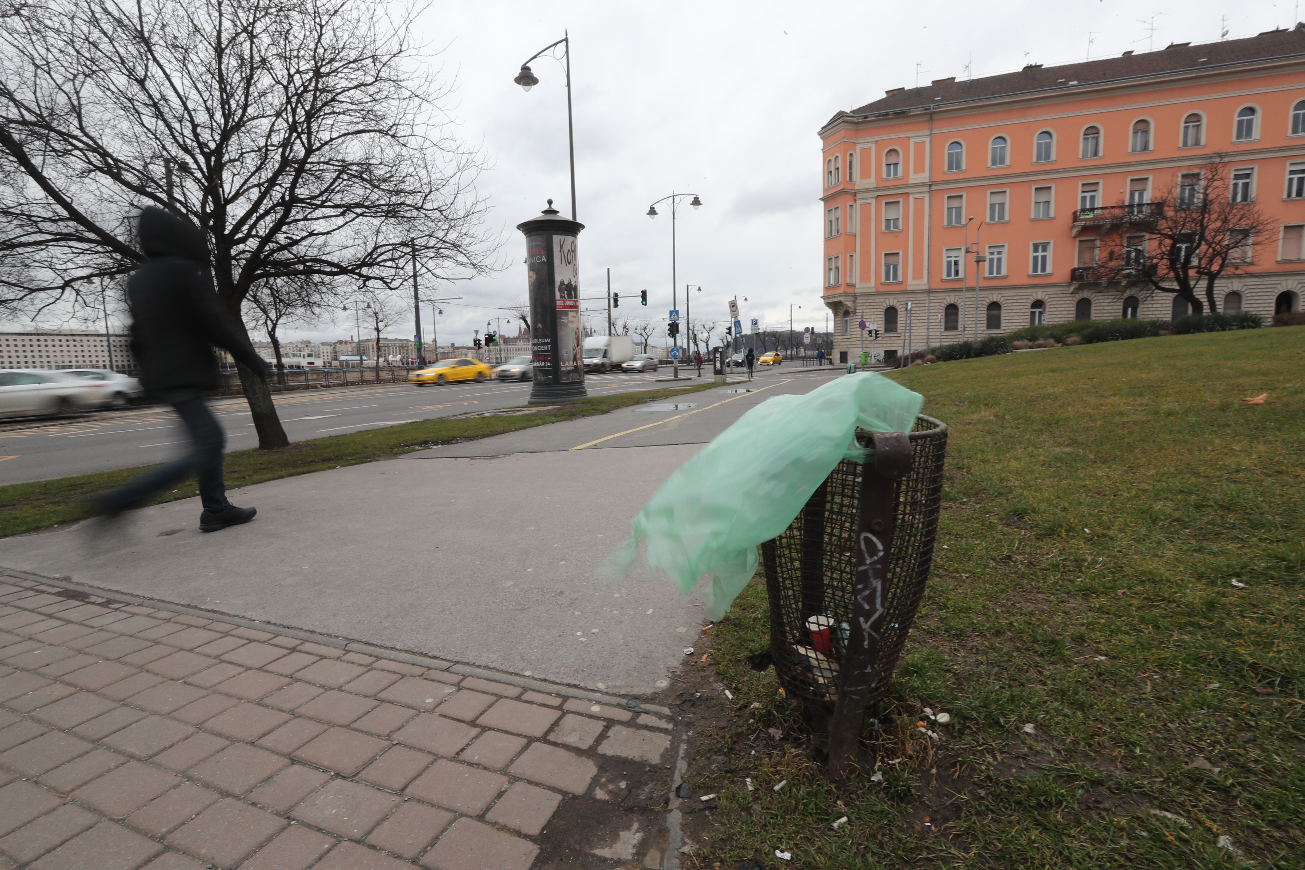 Ma úgy készüljön, hogy mindenütt fújni fog a szél: ilyen időjárás várható csütörtökön