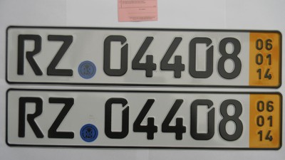 Ministerstwo Infrastruktury wprowadzi tymczasowe tablice rejestracyjne?