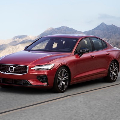 Nowe Volvo S60: sportowa klasa średnia