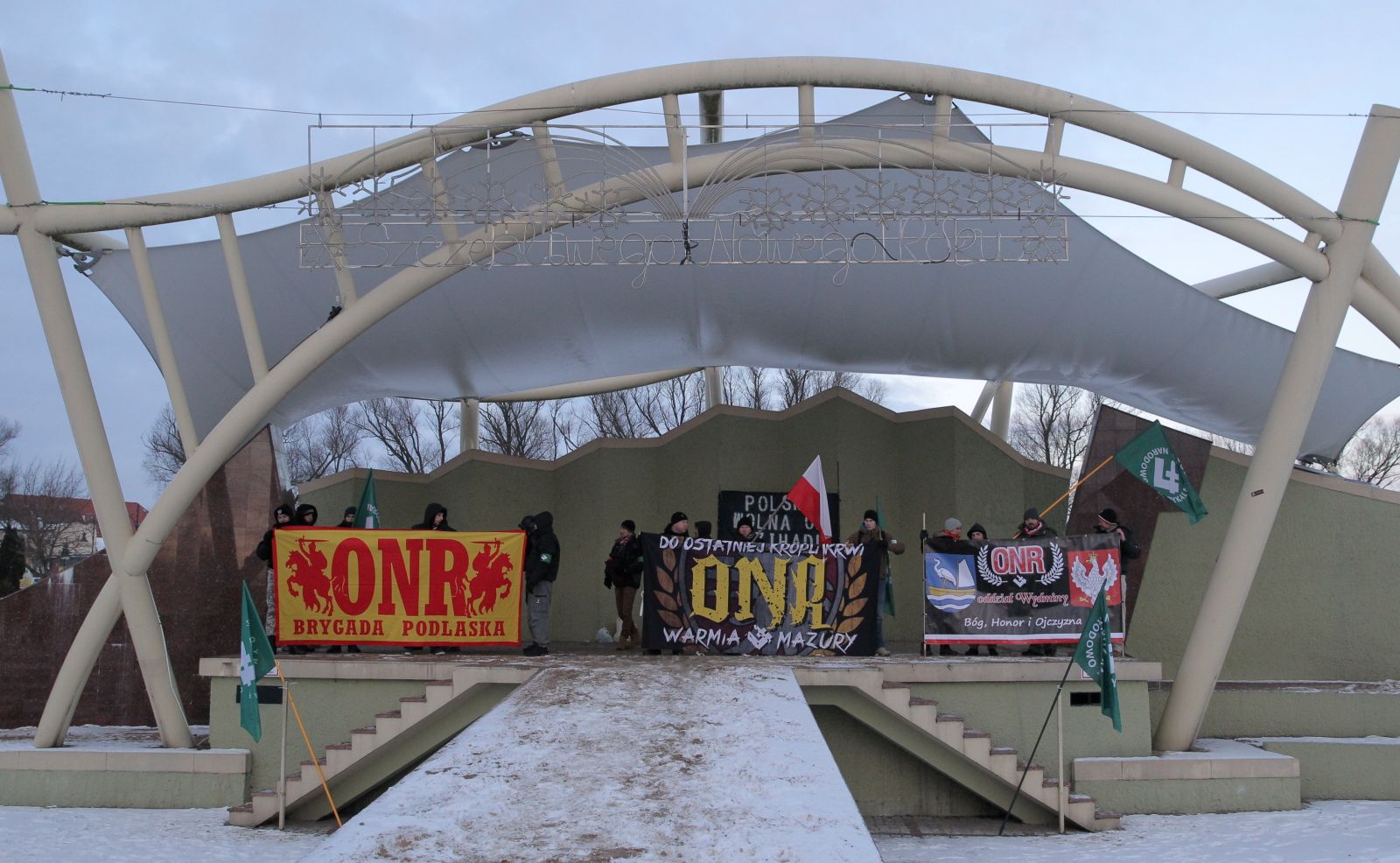 EŁK PO ZABÓJSTWIE I ZAMIESZKACH. NARODOWCY MANIFESTUJĄ