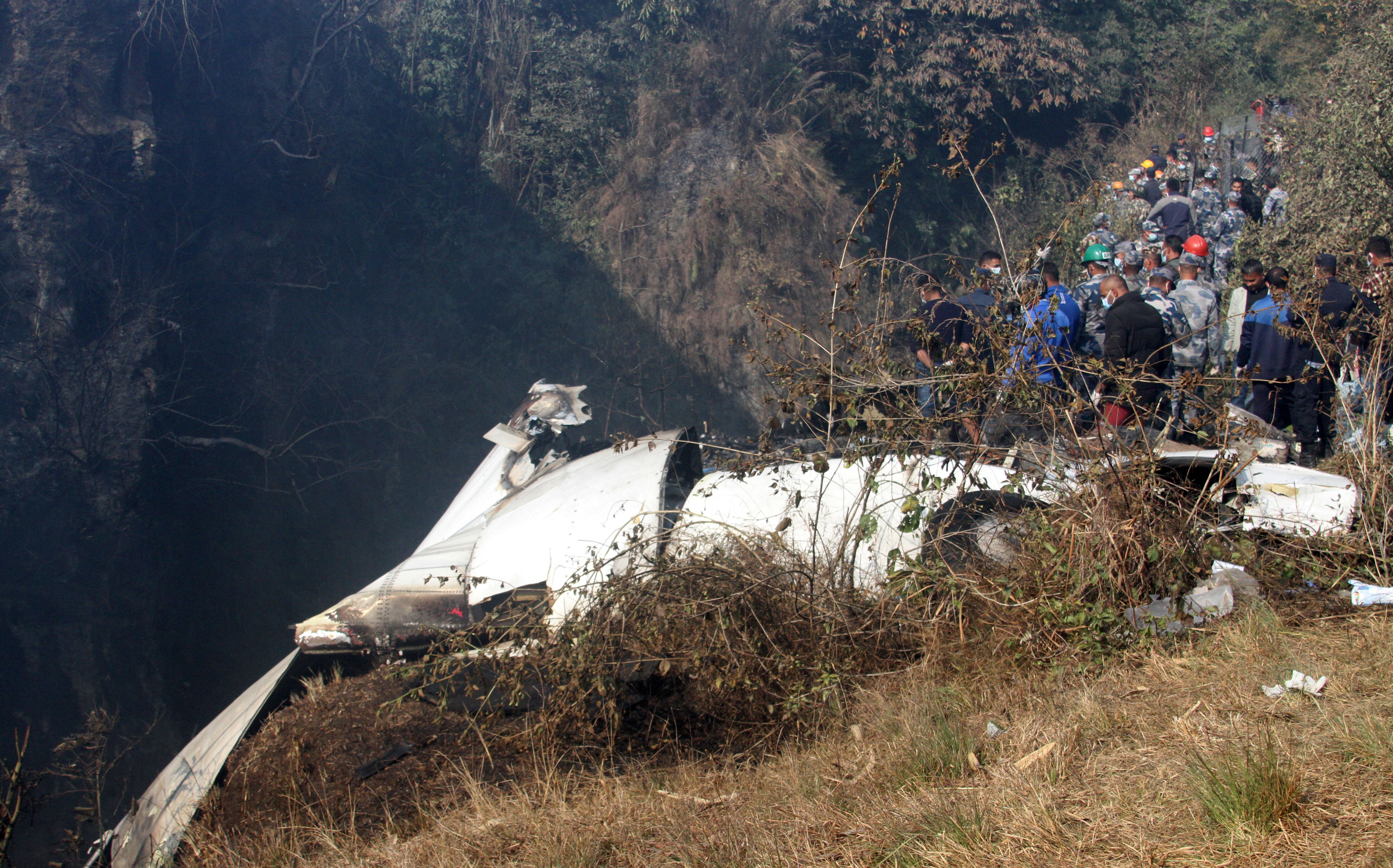 Hátborzongató videón a nepáli repülőgépkatasztrófa utolsó pillanatai - Blikk