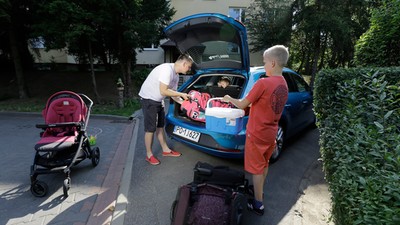 Wakacje pod pełną kontrolą! Radzimy, jak przygotować się do podróży autem