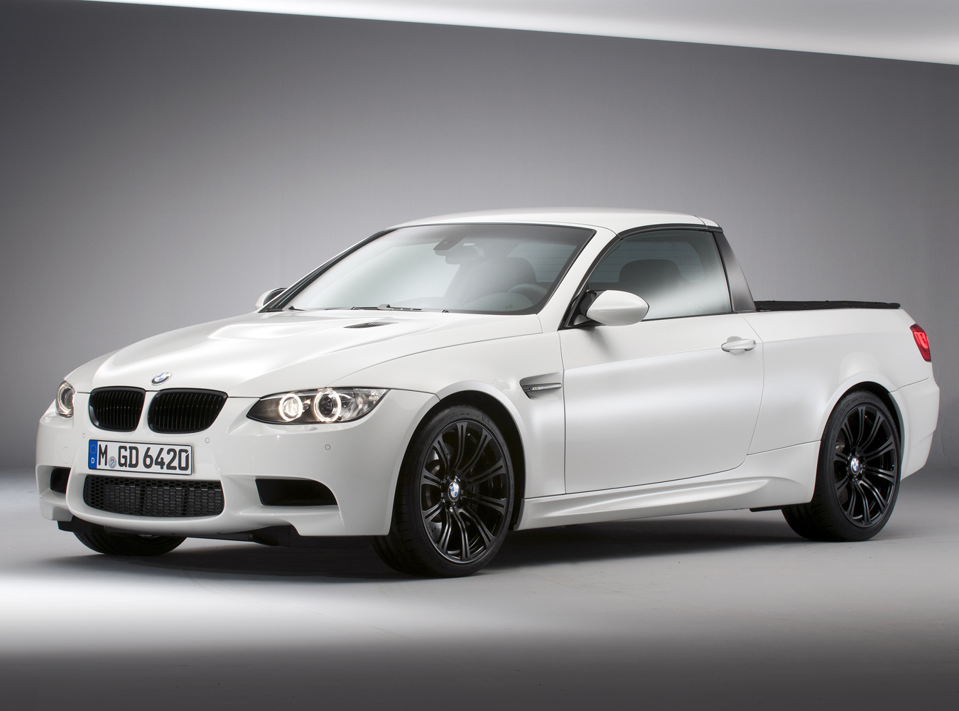 Pierwszy na świecie pickup o sportowych osiągach został stworzony w najściślejszej tajemnicy w centrum rozwoju BMW M GmbH
