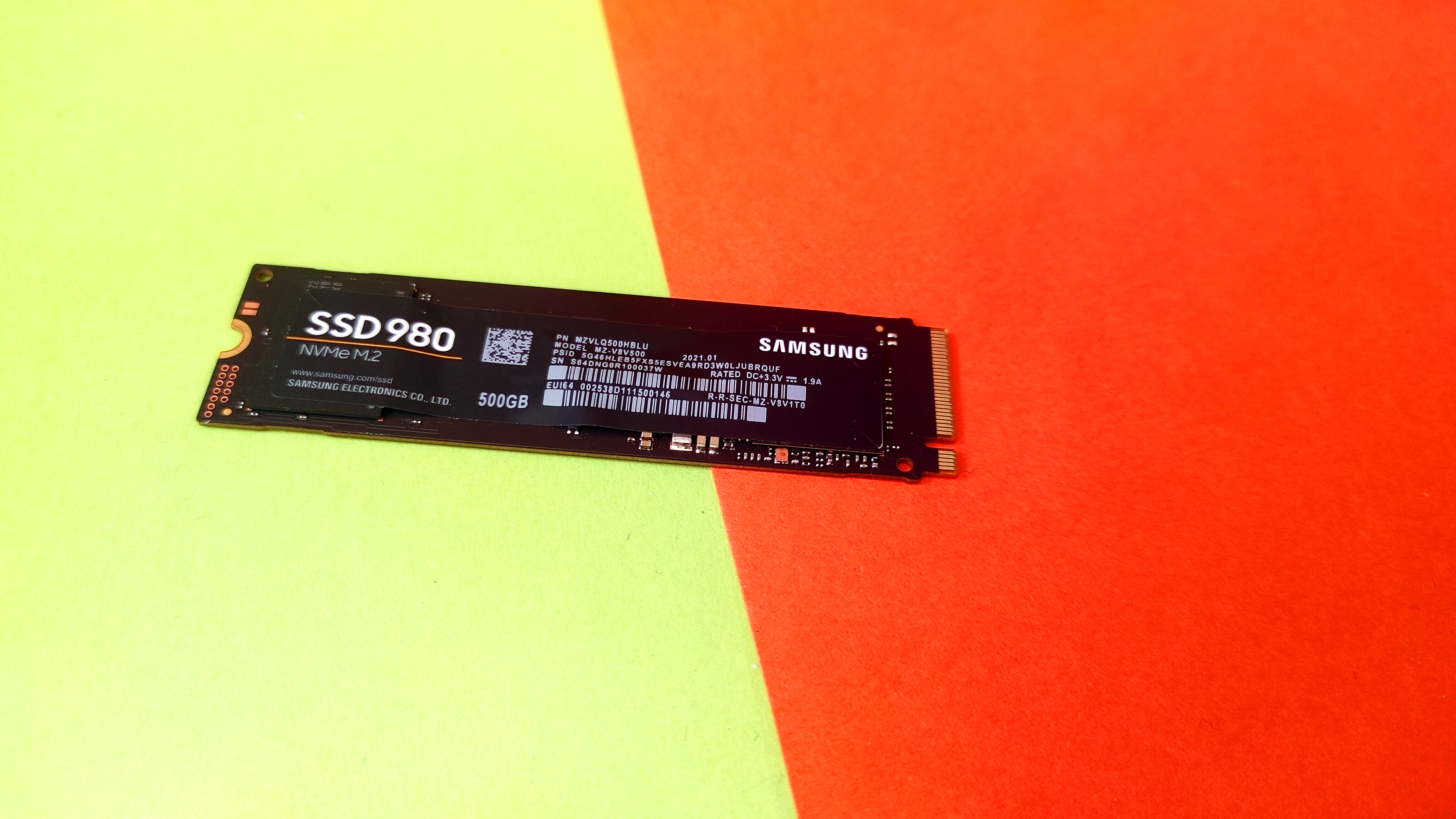 980 PCIe 3.0 NVMe™ M.2 SSD MZ-V8V1T0BW