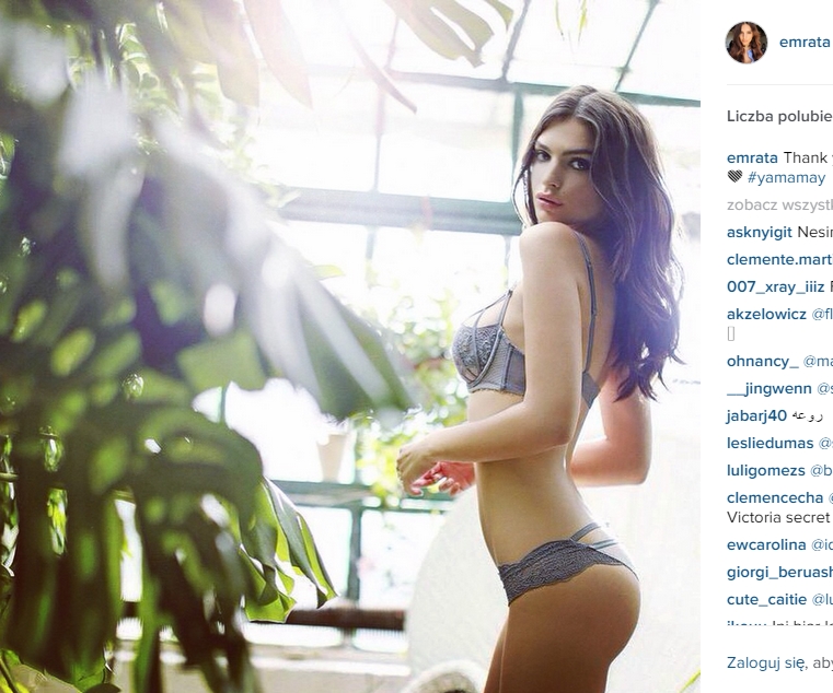 Emily Ratajkowski