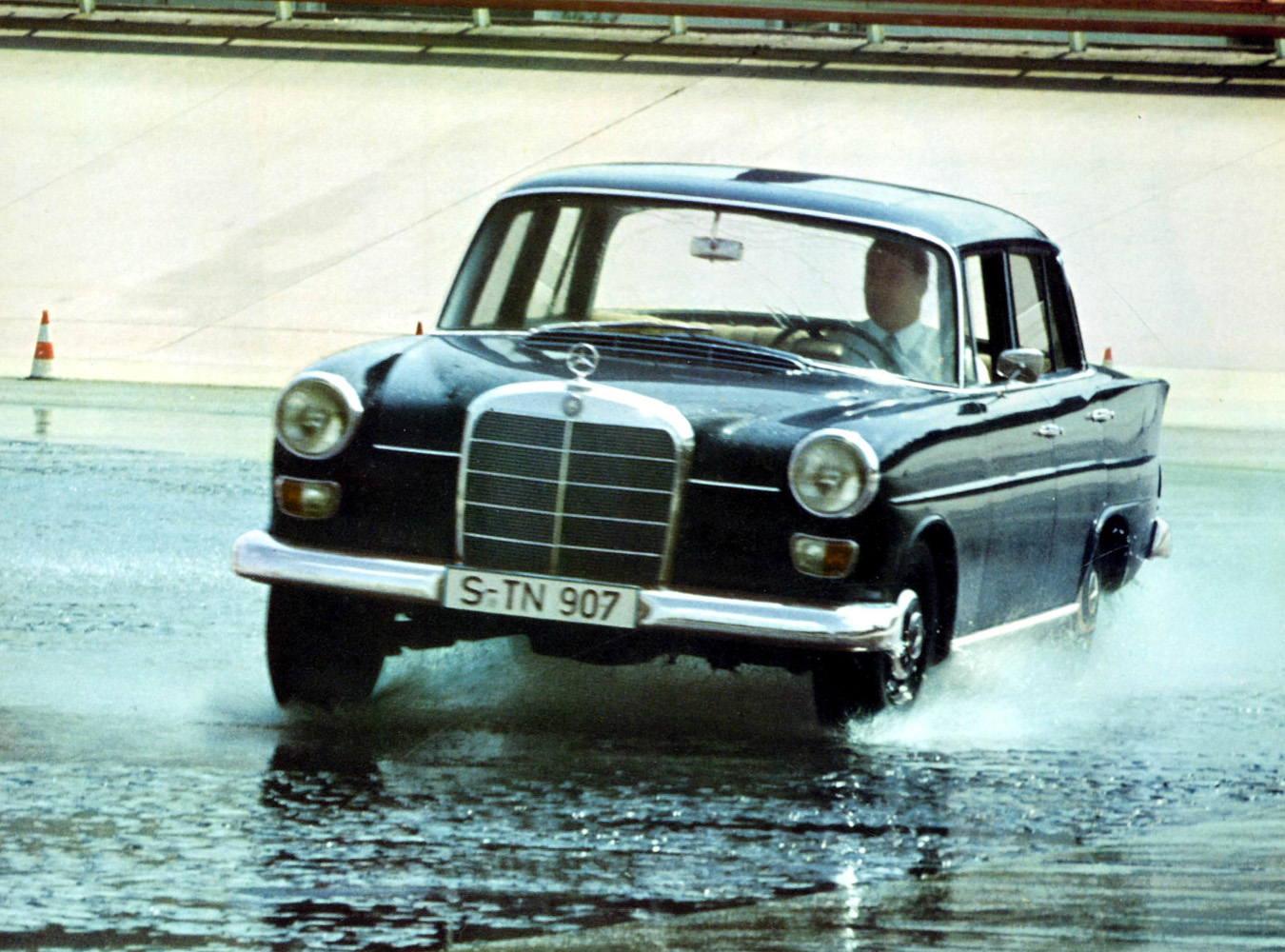 Mercedes W110