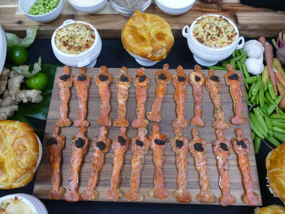 Ezek voltak az Oscar-gála legkülönlegesebb fogásai: 45 kiló konfitált kacsa, 230 kilogramm csirkehús, 180 kiló füstölt lazac fogyott el, de ez még nem minden