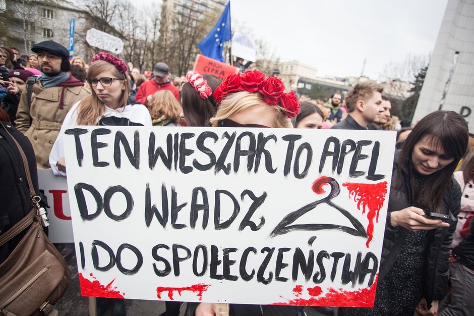 Manifestacje przeciwko ustawie antyaborcyjnej w Warszawie