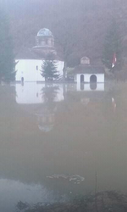 Voda stigla u manastir koji treba da bude potopljen