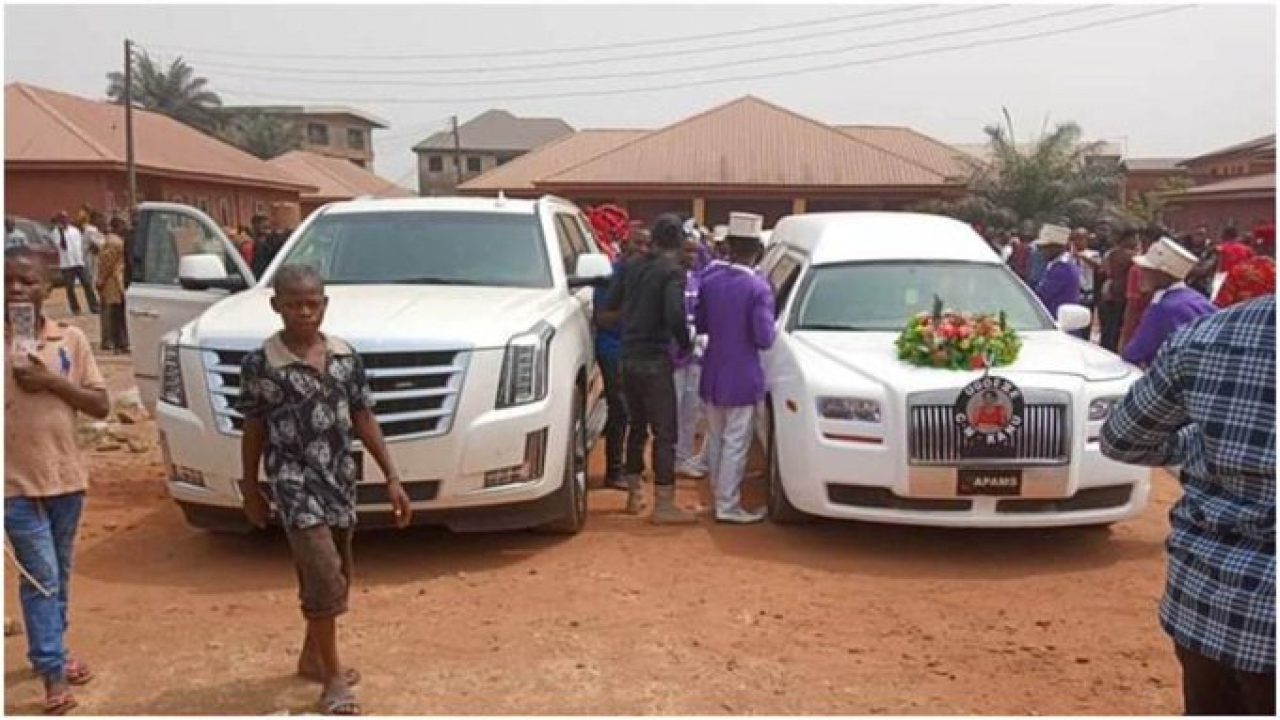 The arrival of Nnamdi Kanu's parents bodies for burial on Friday, February 14, 2020, at Afaraukwu community in Abia state.  (Naija News)