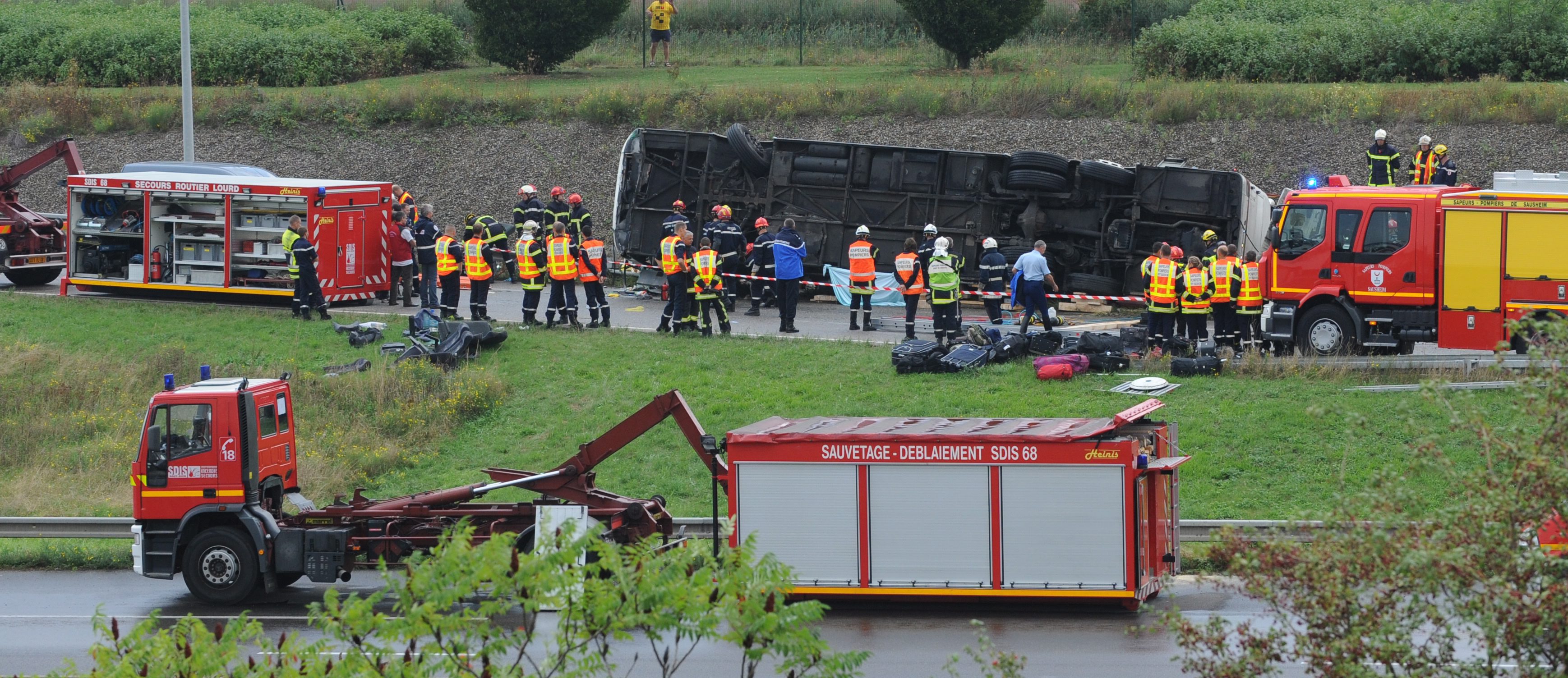Rozbity autokar pod Miluzą