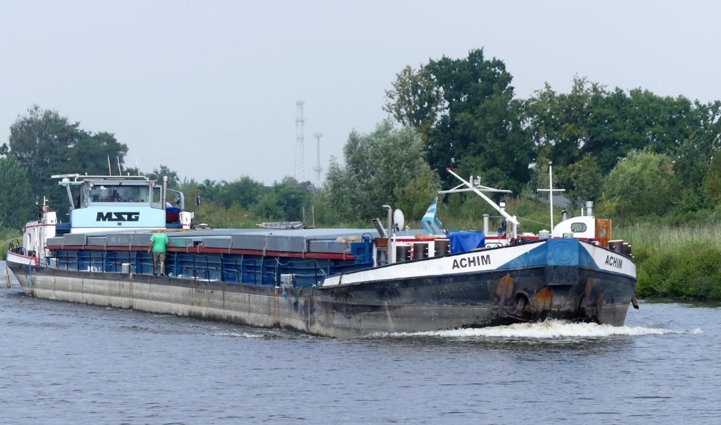 Speciális hajóval kell kiemelni a Dunán elsüllyedt teherszállítót