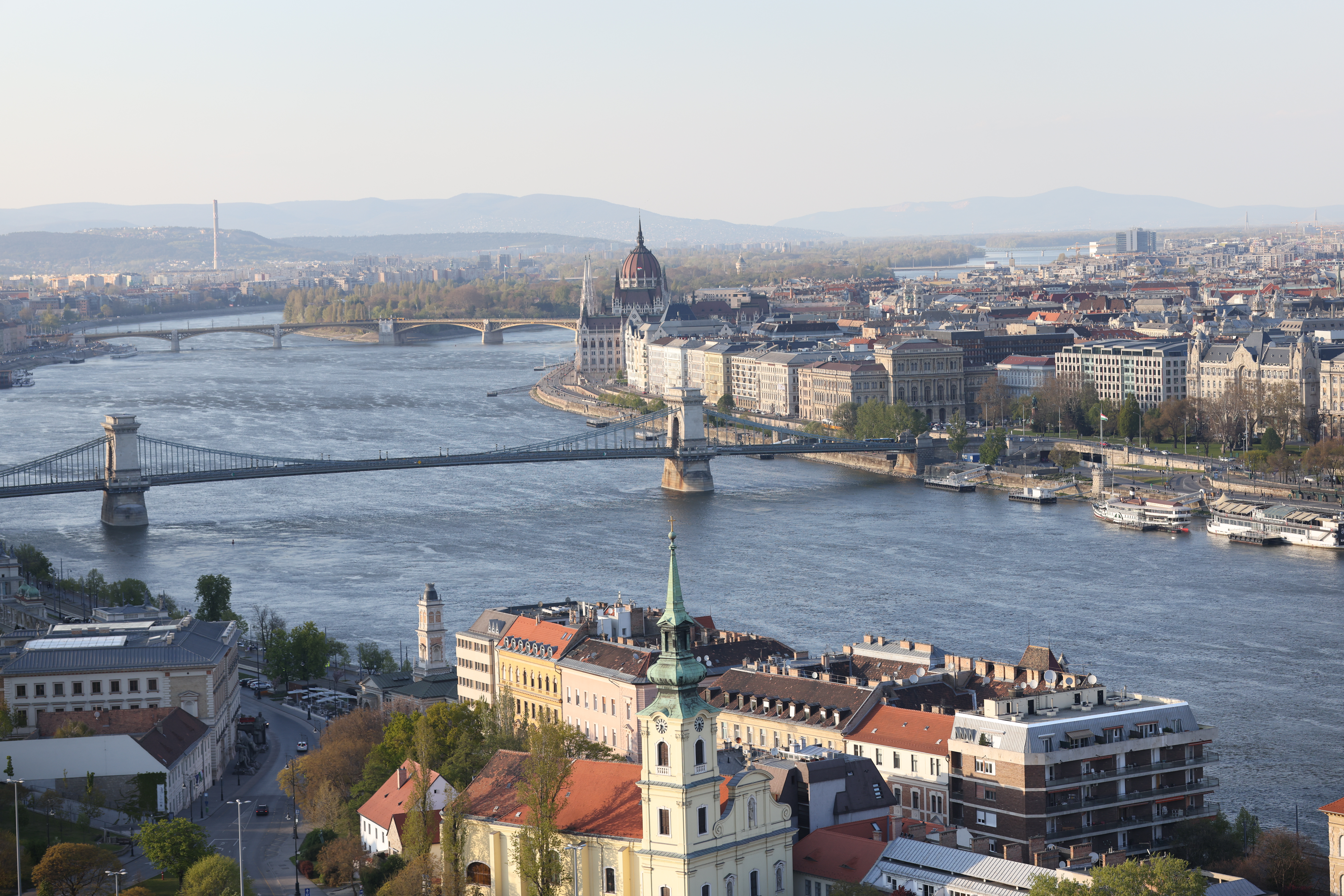 Kapásból mondunk tizenöt ikonikus dalt Budapestről – Tudta, hogy még angol zenész is énekelt a magyar fővárosról? – videók