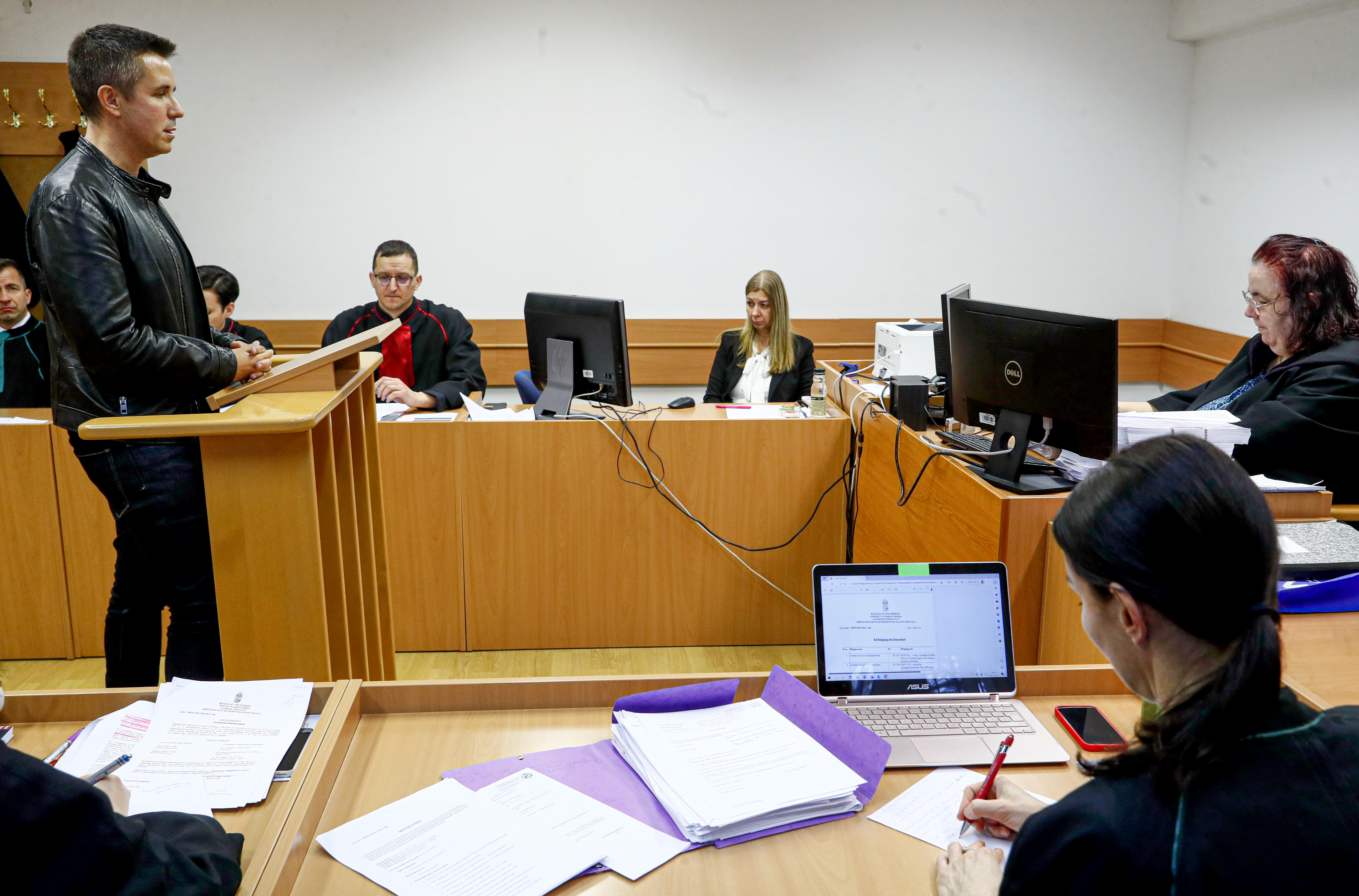 Elkezdődött az Ördög ügyvédje per: Czeglédy Csaba máris komoly kijelentést tett a tanács előtt