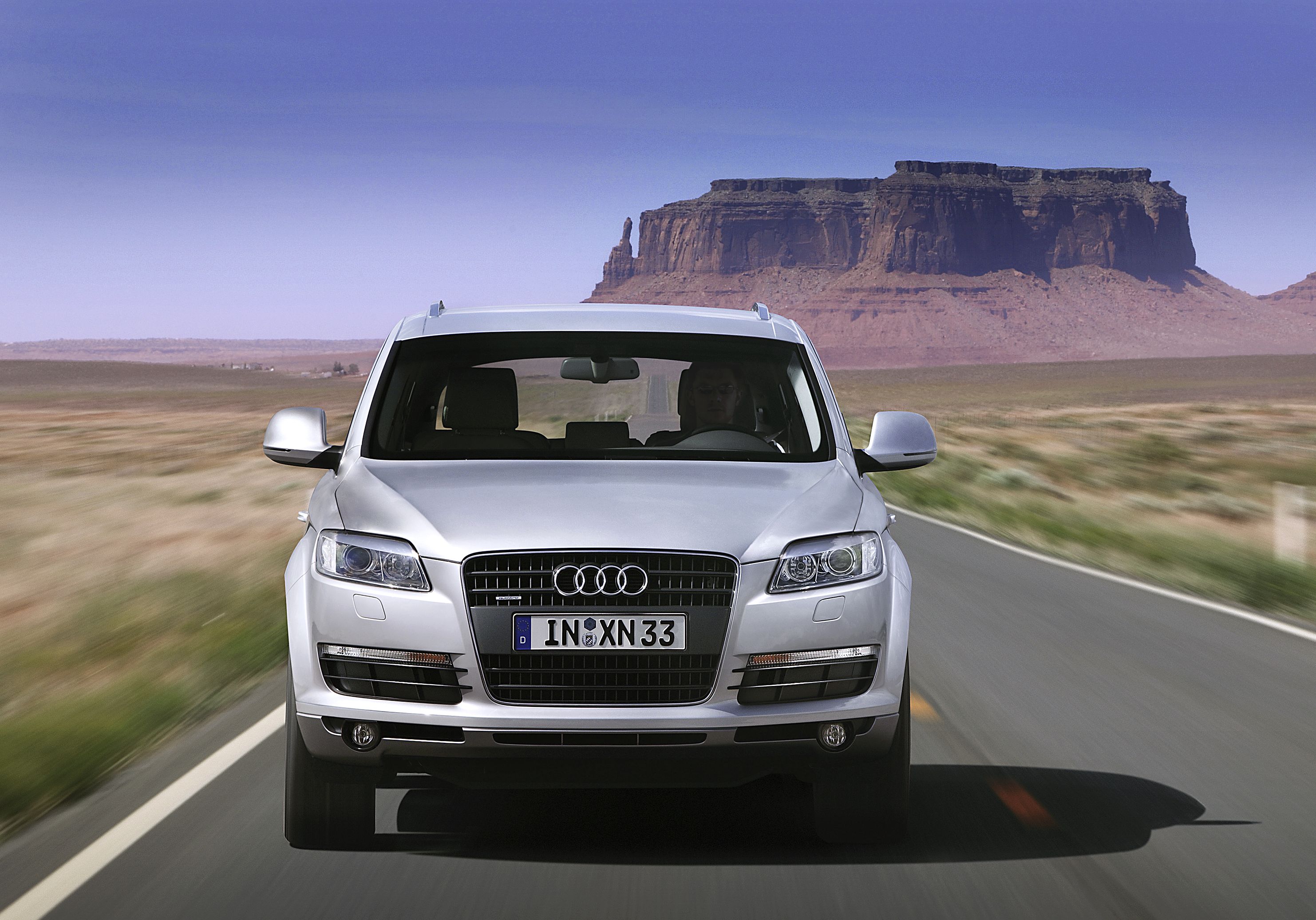Audi Q7 - wynik w indeksie niezawodności – 466 (w opinii analityków Warranty Direct największy SUV Audi jest drugi pod względem największej/najdroższej awaryjności zimą).
Średnia wartość indeksu awaryjności Warranty Direct dla wszystkich przebadanych aut wynosi 100 - im wyższy indeks danego modelu, tym wynik modelu jest gorszy (większe ryzyko awarii, wyższe koszty naprawy).