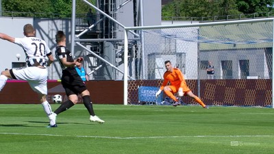 Sandecja - Cracovia (0:0): Gospodarze rozpoczęli od mocnego uderzenia. Danek uderzył obok słupka