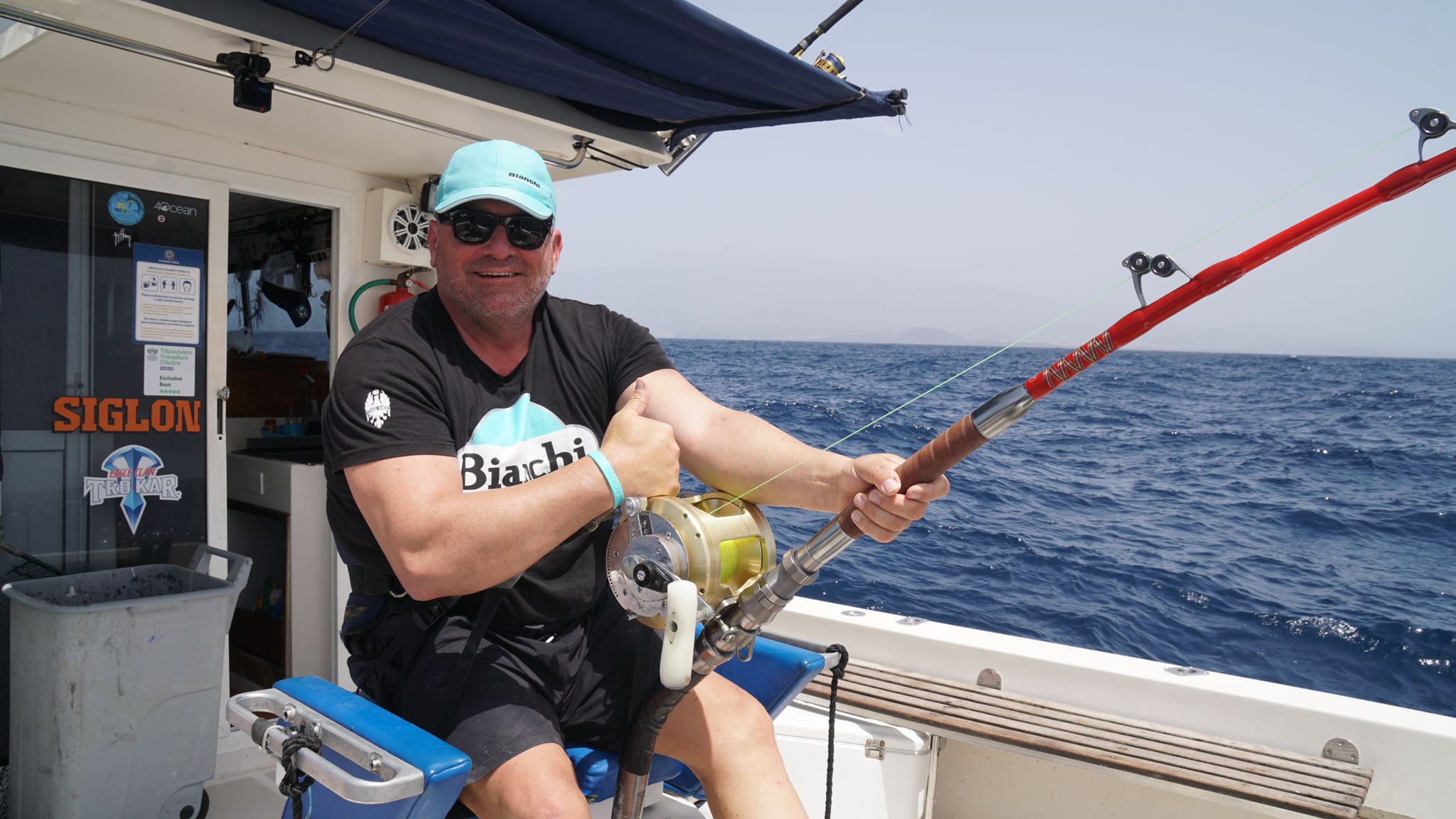 Hihetetlen fogás: 314 kilós halszörnyet akasztott a szülinapos magyar horgász a Kanári-szigeteken – fotó, videó