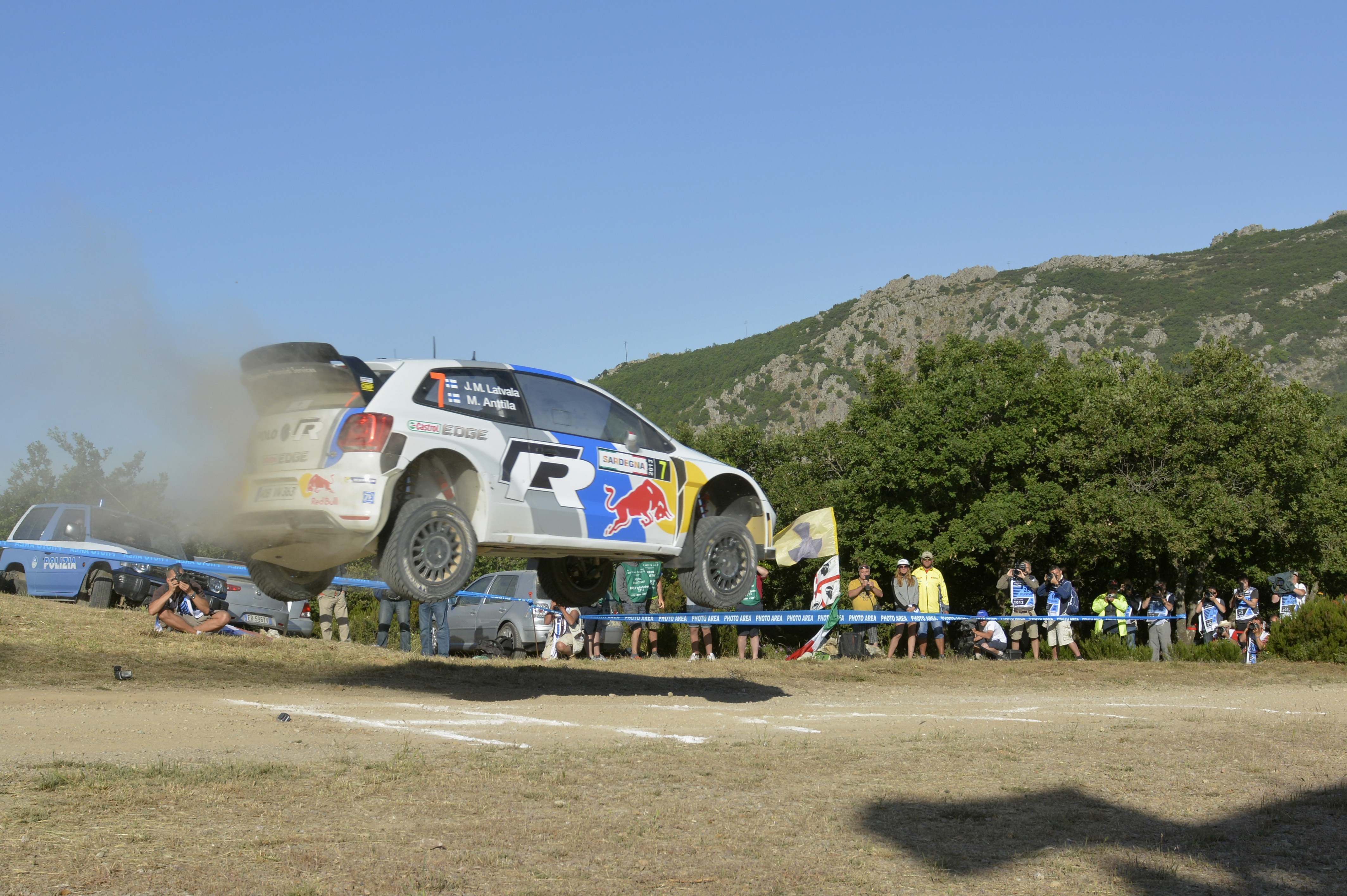 Dwa Volkswageny prowadzą na półmetku cyklu WRC 2013