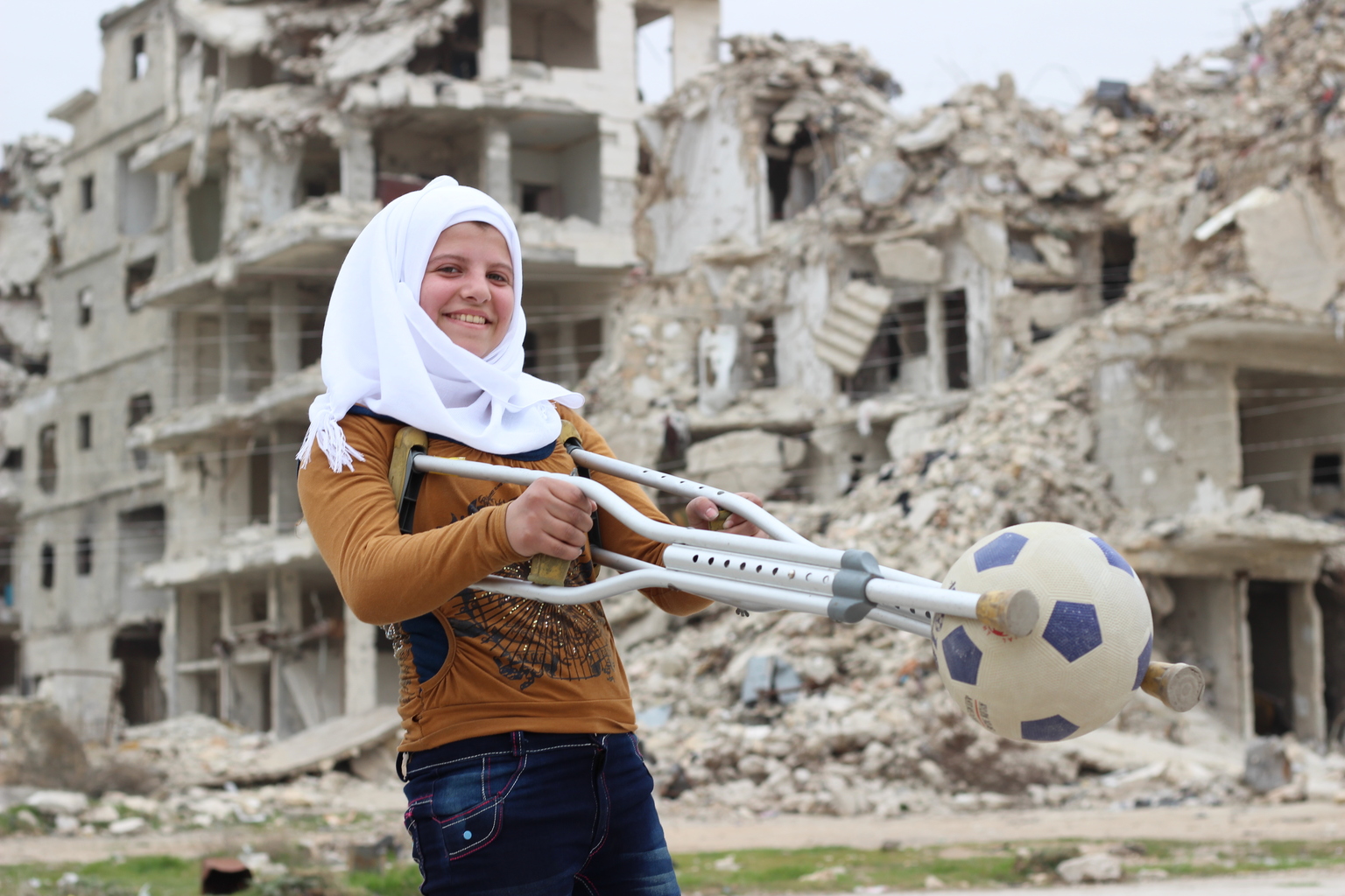 10 éve tart a szíriai háború: az erőszak, a gazdasági válság és a COVID-19  hatására a gyerekek 90%-a szorul humanitárius segítségnyújtásra - Glamour