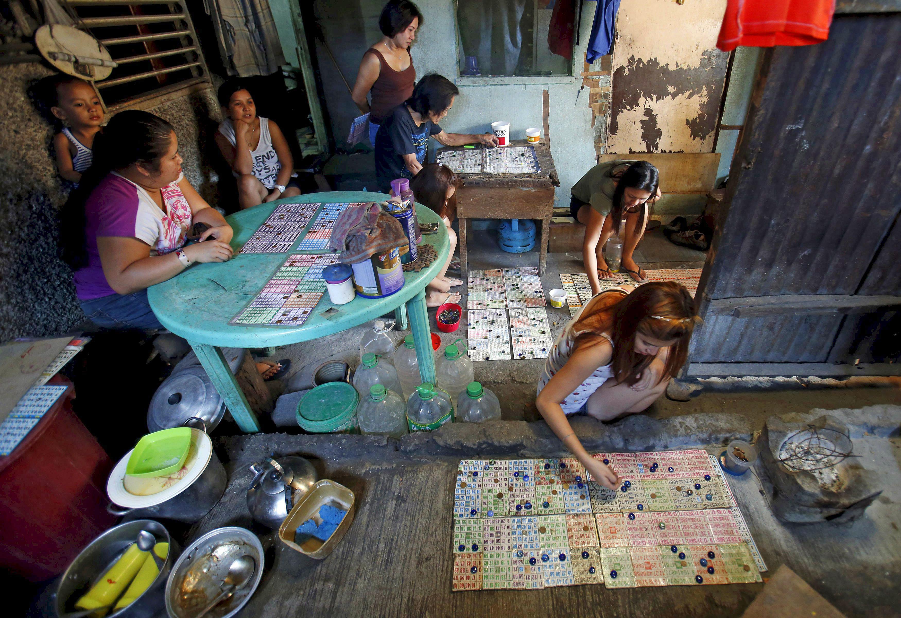 PHILIPPINES-GAMBLING/WIDERIMAGE