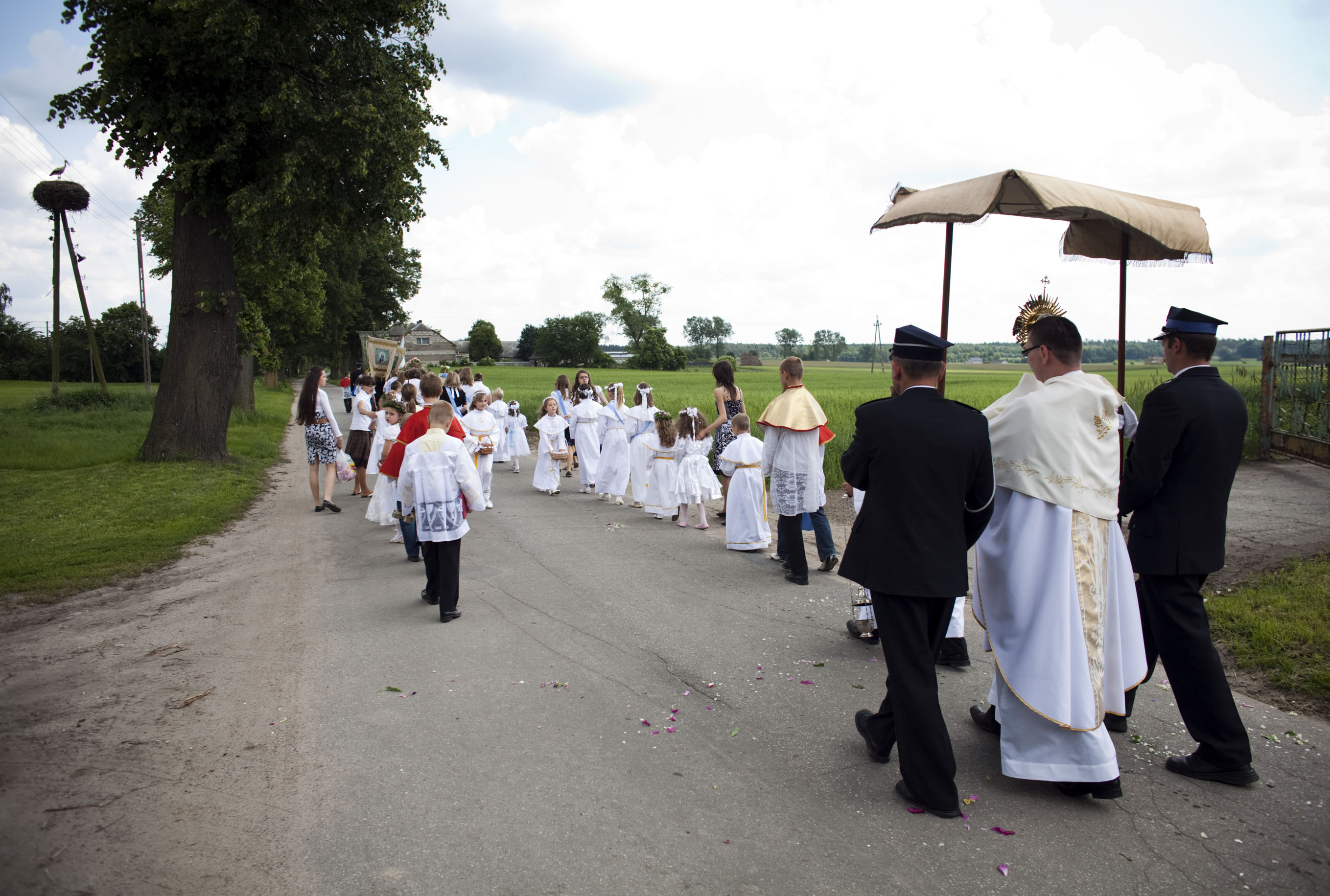Procesja Bożego Ciała w Parafii Św. Marcina z Tours w miejscowości Górale