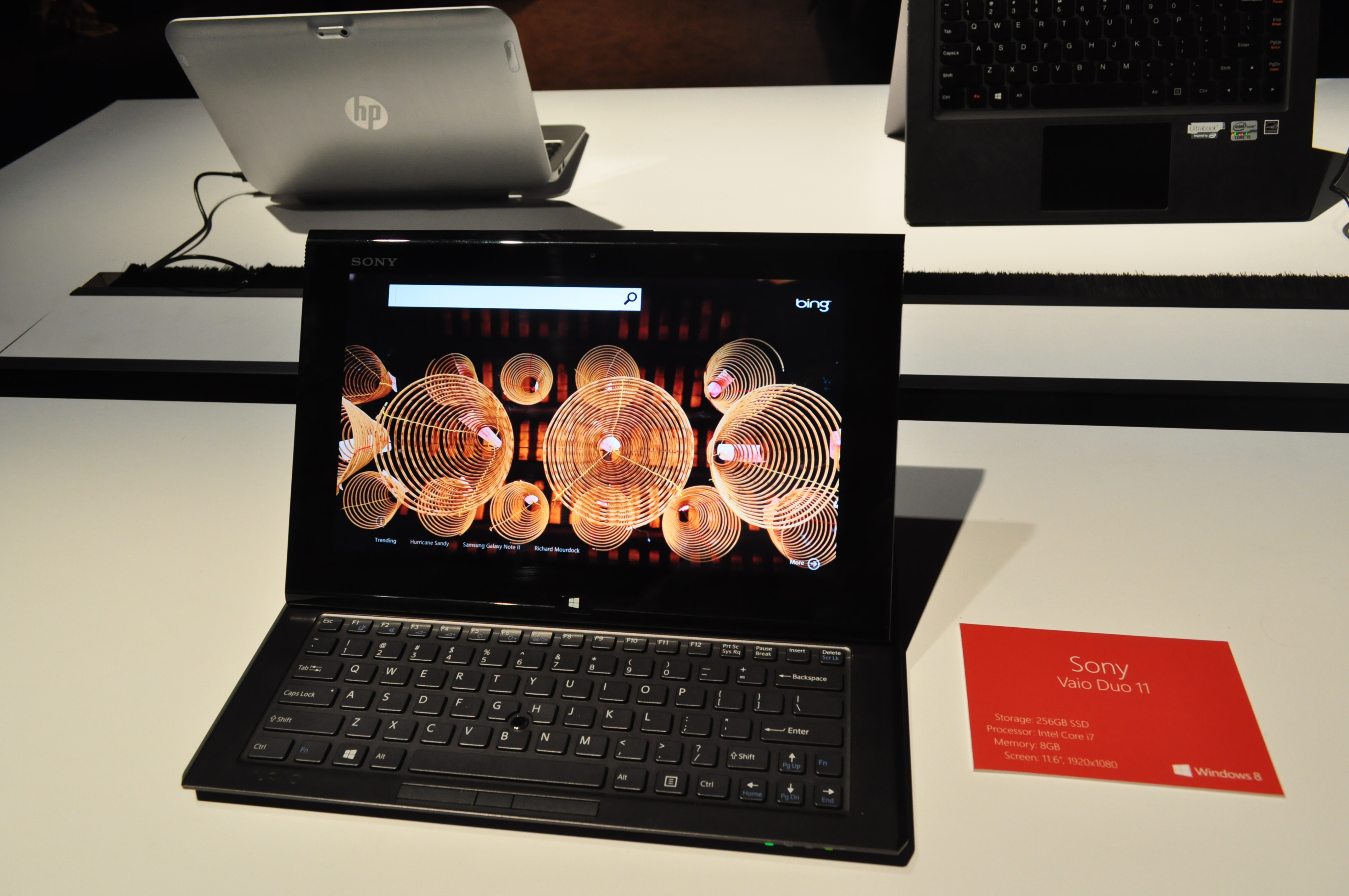 Sony też ma ciekawy produkt - potężny laptop z i7 na pokładzie, który może zmienić się w tablet