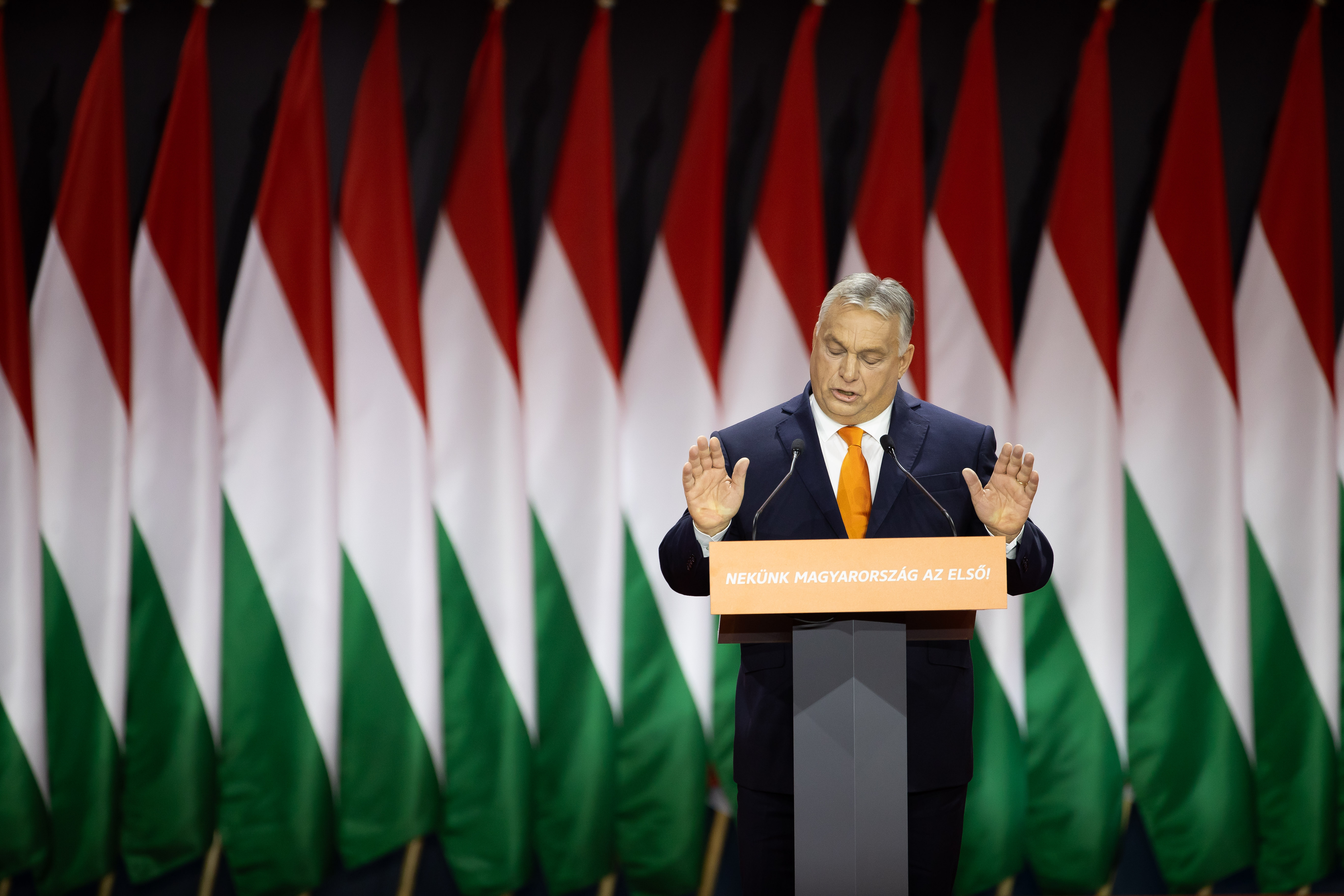 Orbán Viktor ismét beizzította a &quot;hatlövetűt&quot;: meglepő videó jelent meg a TikTok-csatornáján