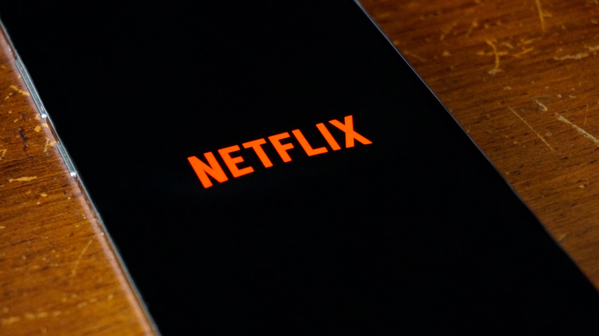Eljárást indít a Netflix és a Disney+ ellen a Médiatanács