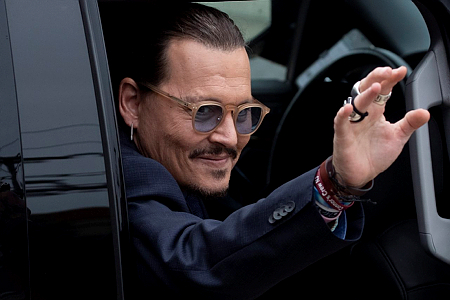 Johnny Depp gőzerővel melózik Budapesten: nem hiszi el, ezúttal hol videózták le a szupersztárt