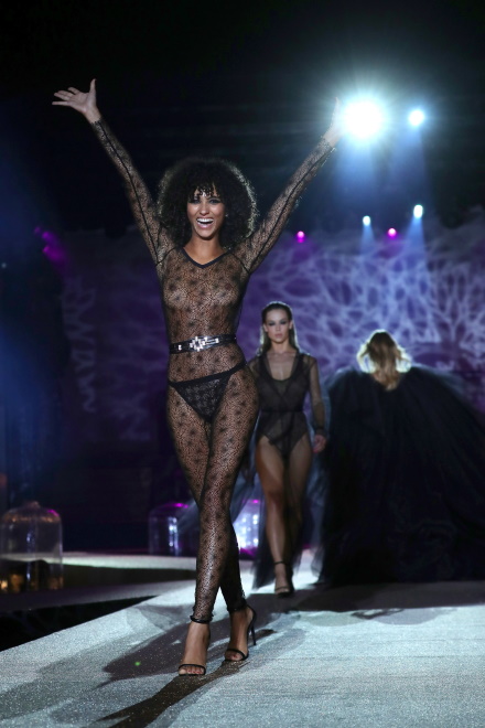 Pokaz kolekcji bielizny Etam wiosna/lato 2020 na Paris Fashion Week