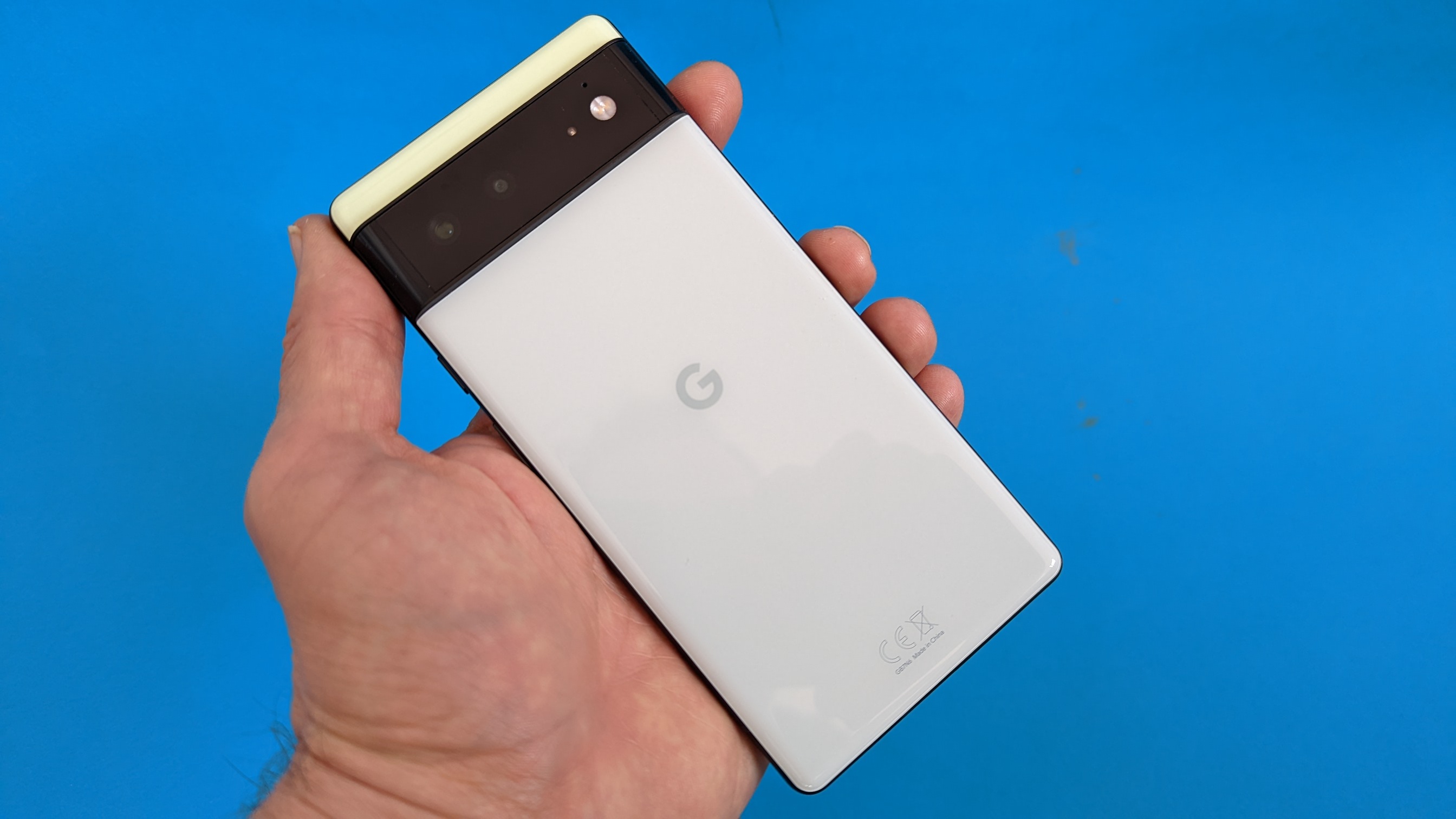 Google Pixel 6 im Test: Die bessere Alternative zum 6 Pro | Heise ...