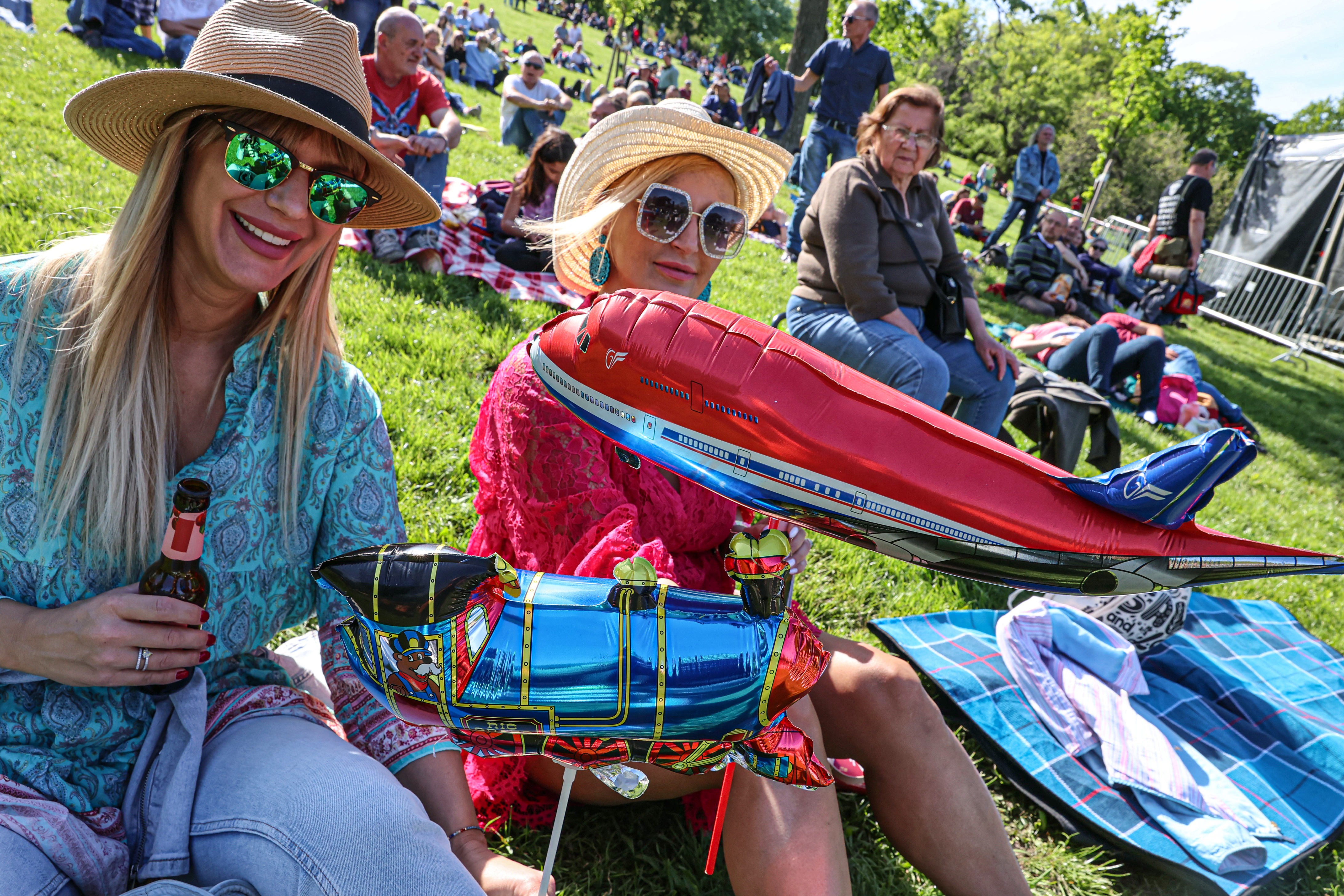 Ilyen a legtutibb majális: óriási buli van a Tabánban - galéria